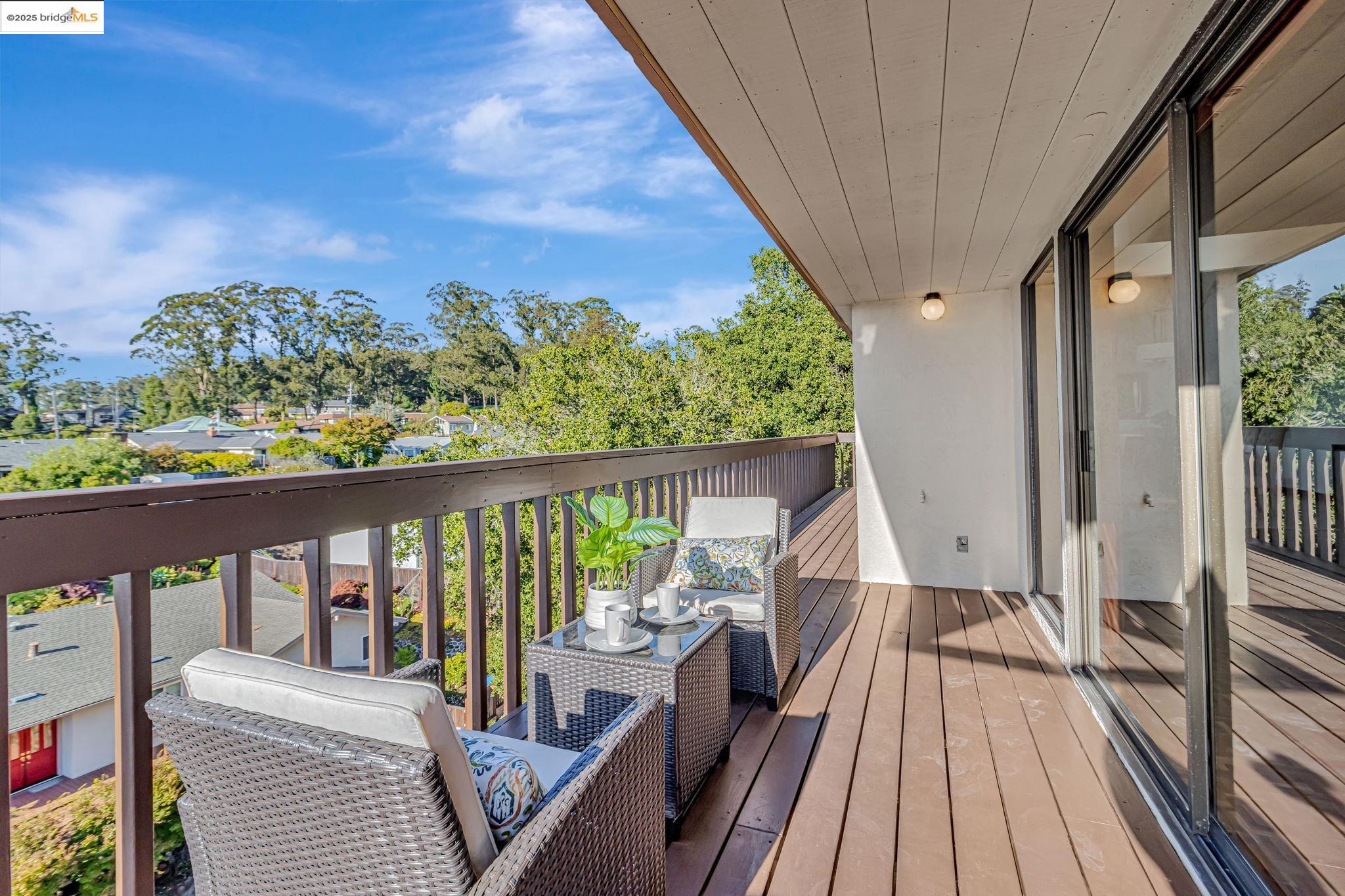 Detail Gallery Image 52 of 59 For 1518 Madera Ct, El Cerrito,  CA 94530-0112 - 5 Beds | 4/1 Baths