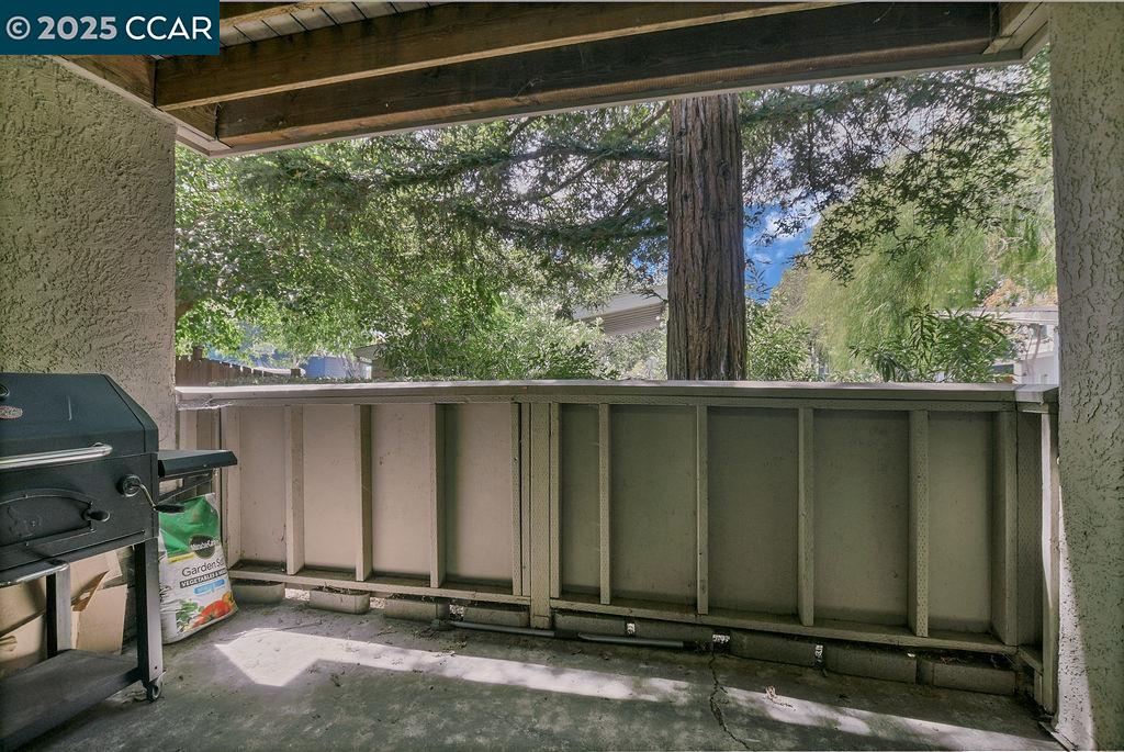 Detail Gallery Image 17 of 23 For 1255 Lakeview Cir, Pittsburg,  CA 94565 - 2 Beds | 1 Baths