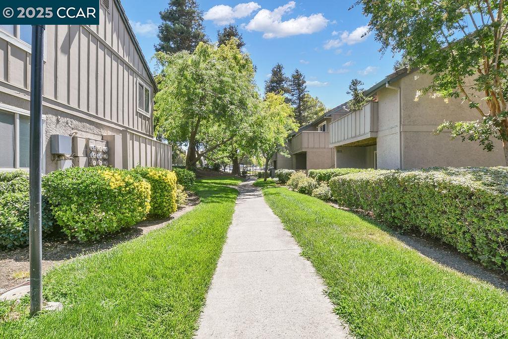Detail Gallery Image 22 of 23 For 1255 Lakeview Cir, Pittsburg,  CA 94565 - 2 Beds | 1 Baths