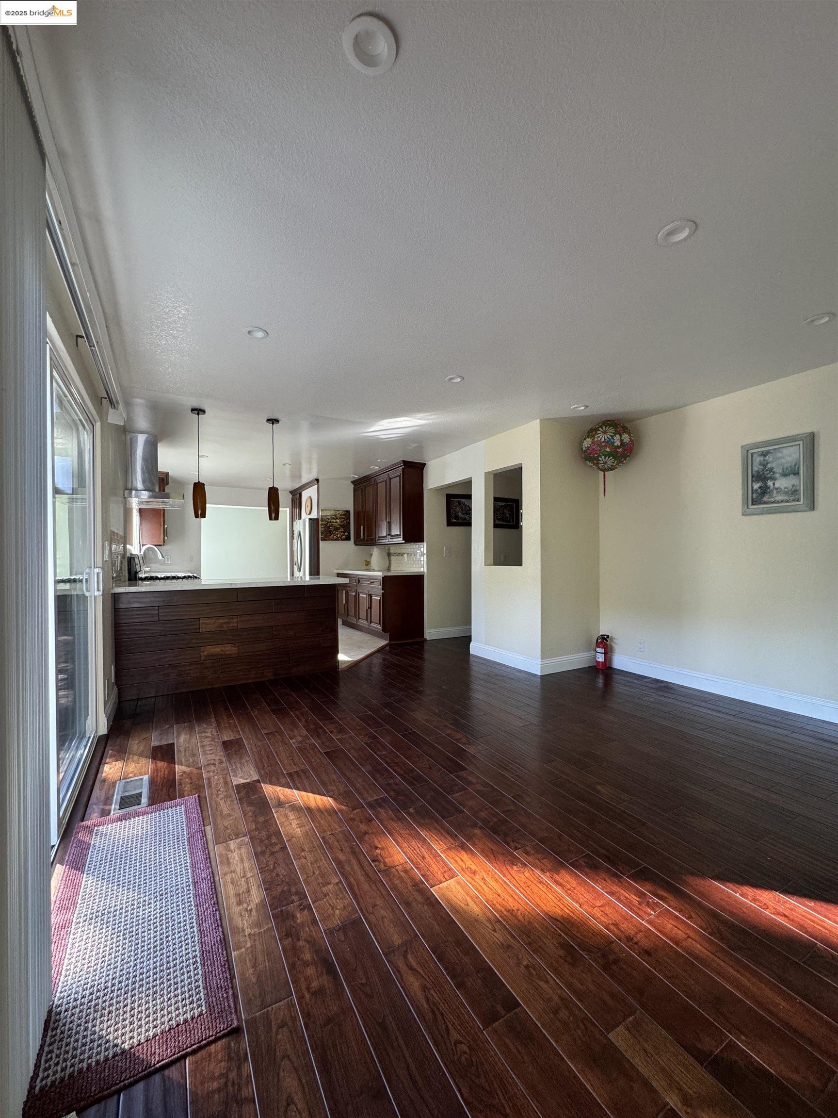 Detail Gallery Image 20 of 46 For 8 Juniper Way, Moraga,  CA 94556-1002 - 4 Beds | 3 Baths