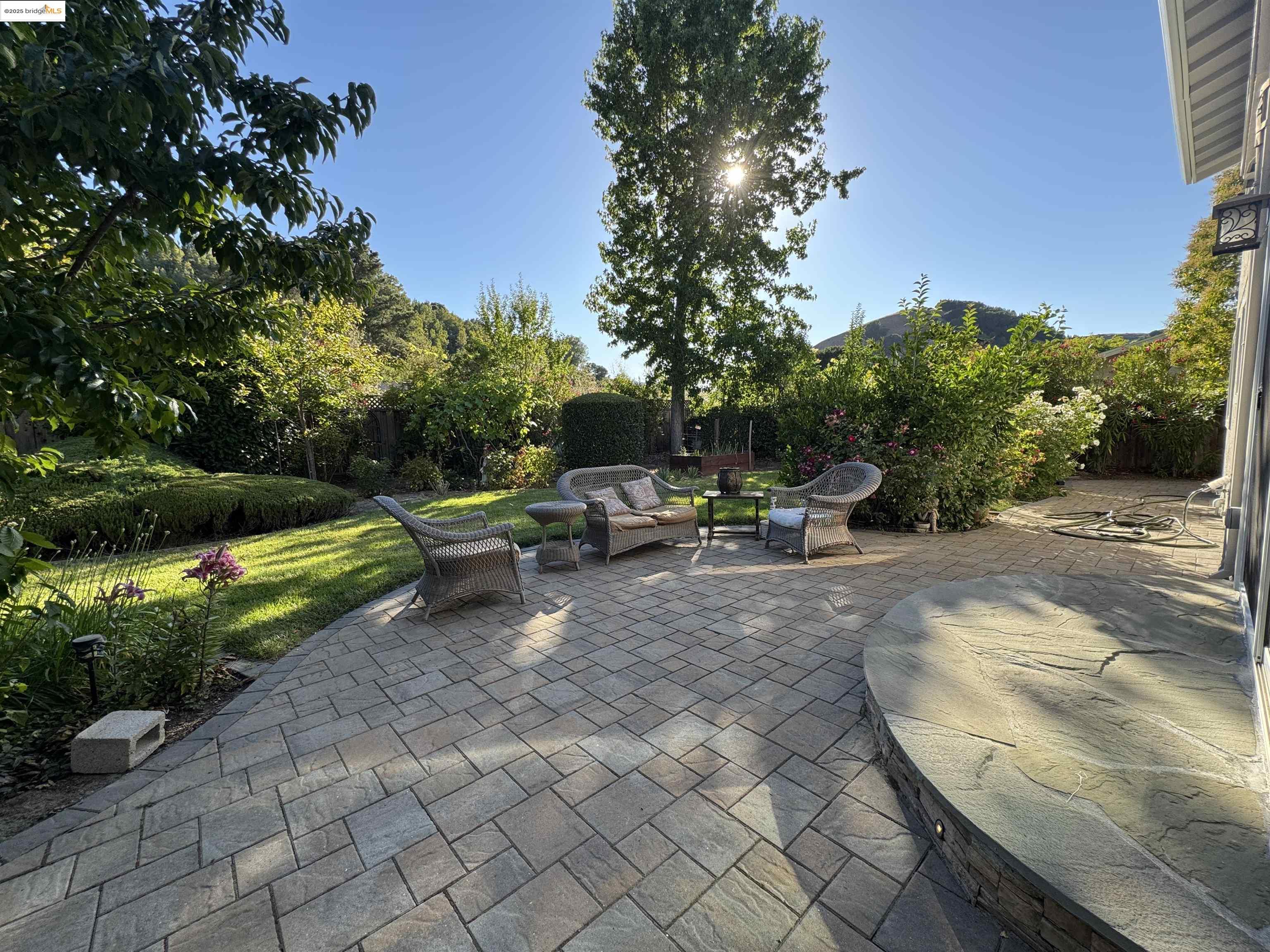 Detail Gallery Image 37 of 46 For 8 Juniper Way, Moraga,  CA 94556-1002 - 4 Beds | 3 Baths