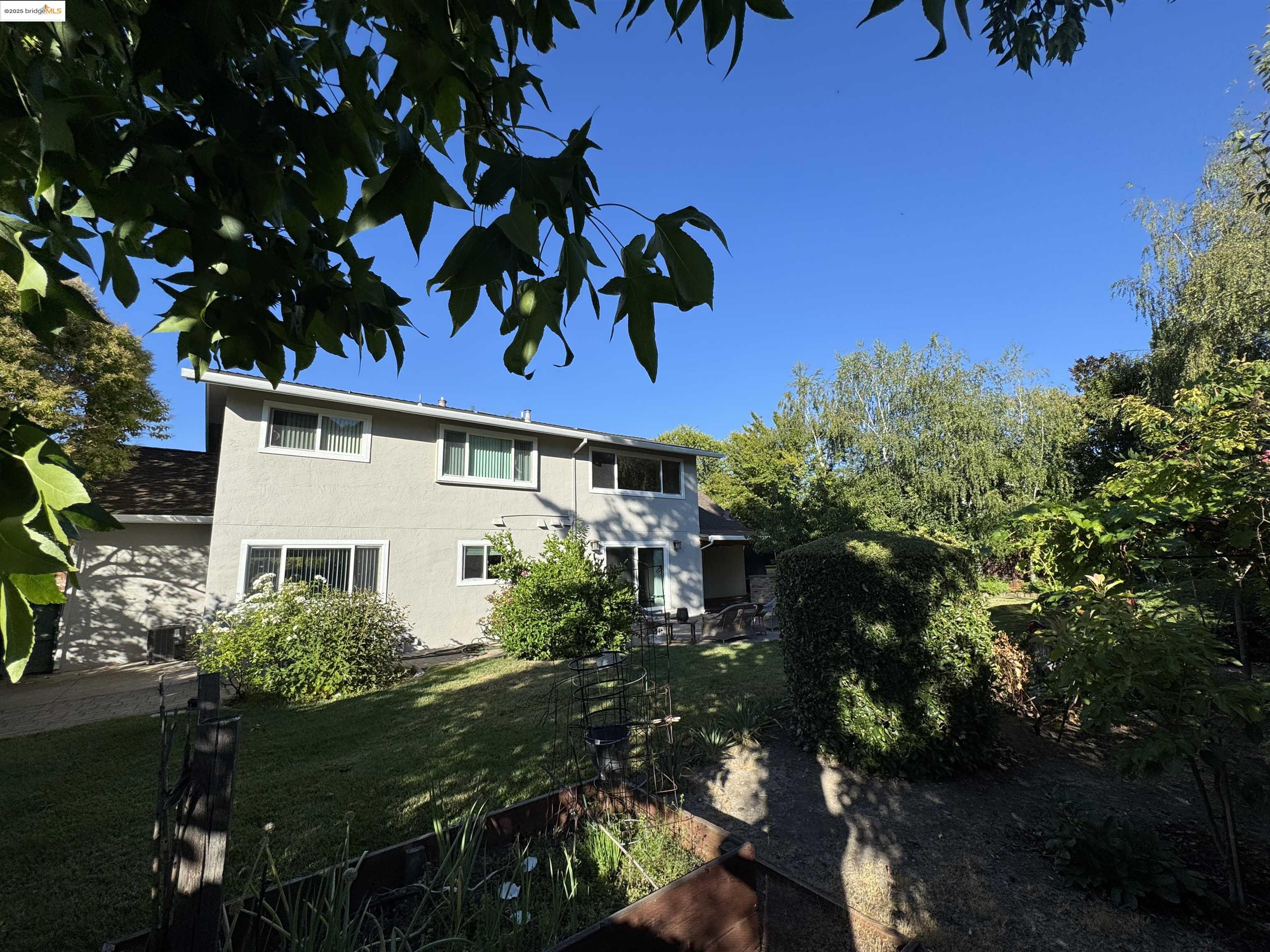 Detail Gallery Image 45 of 46 For 8 Juniper Way, Moraga,  CA 94556-1002 - 4 Beds | 3 Baths