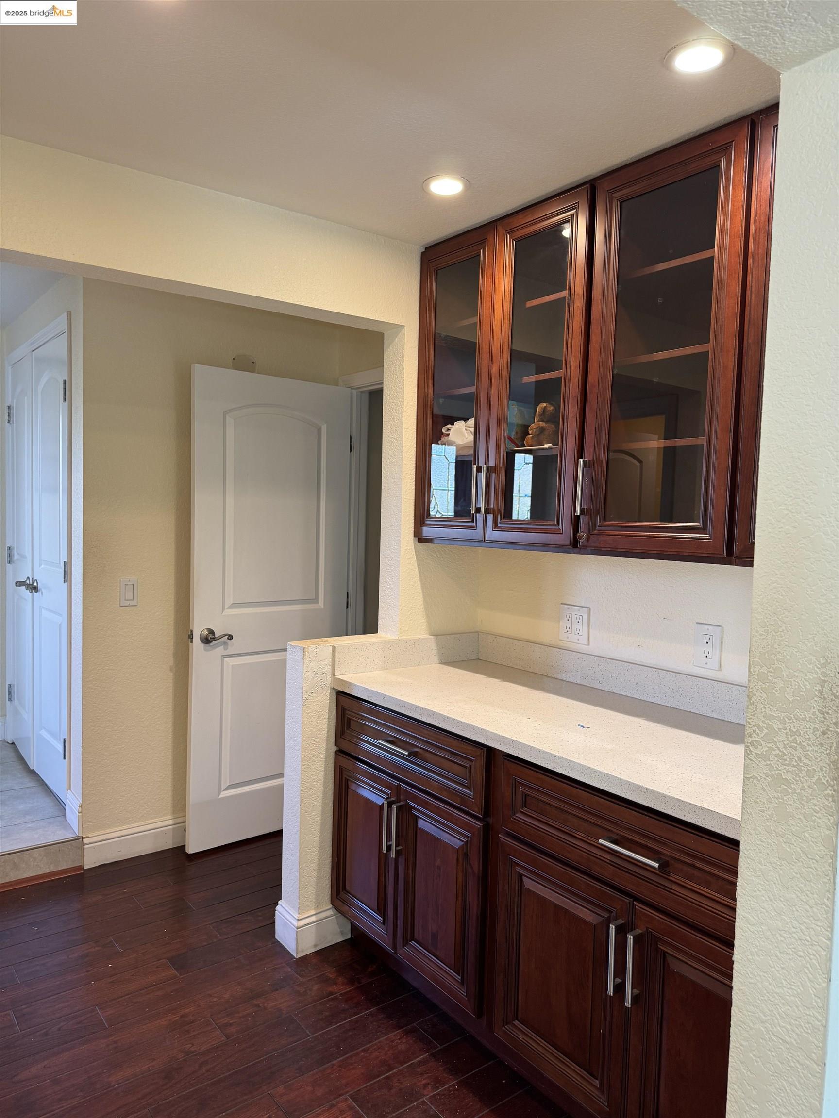 Detail Gallery Image 7 of 46 For 8 Juniper Way, Moraga,  CA 94556-1002 - 4 Beds | 3 Baths