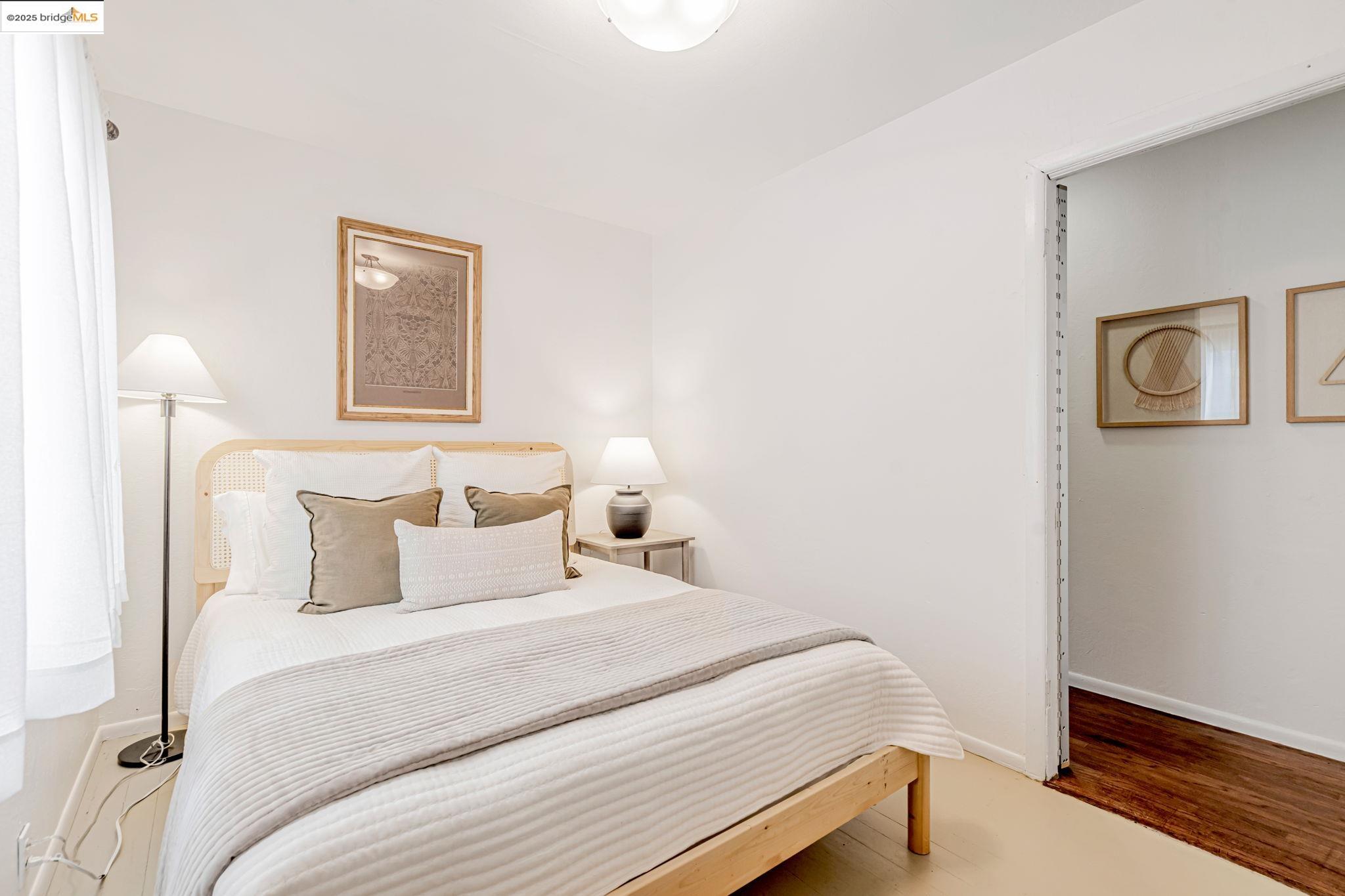 Detail Gallery Image 8 of 31 For 4801 Fairfax Ave, Oakland,  CA 94601 - 1 Beds | 1 Baths