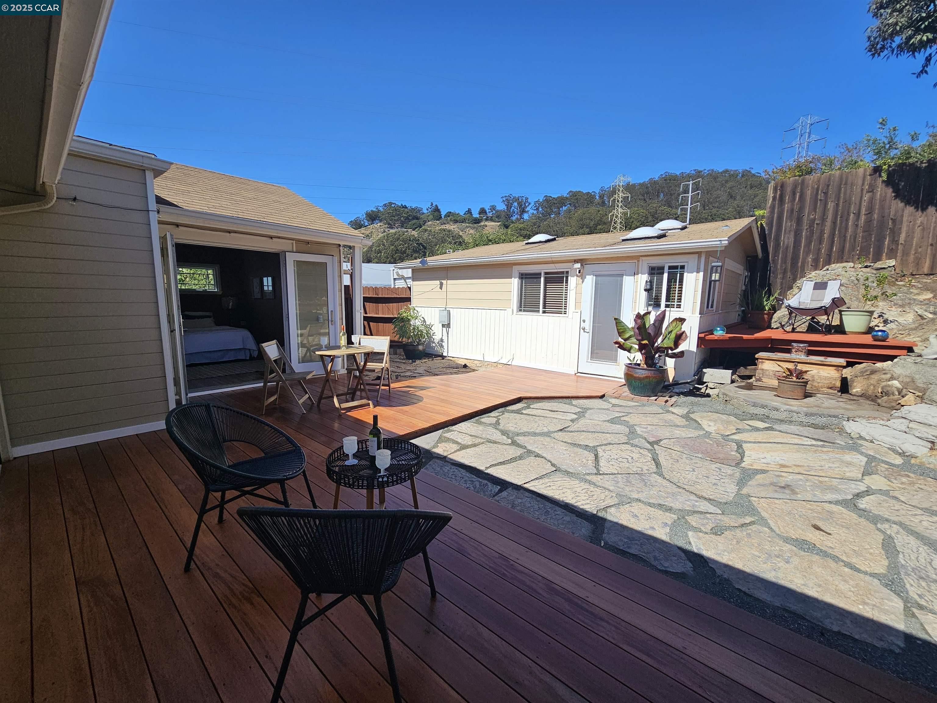Detail Gallery Image 28 of 46 For 1034 Navellier St, El Cerrito,  CA 94530 - 3 Beds | 2 Baths