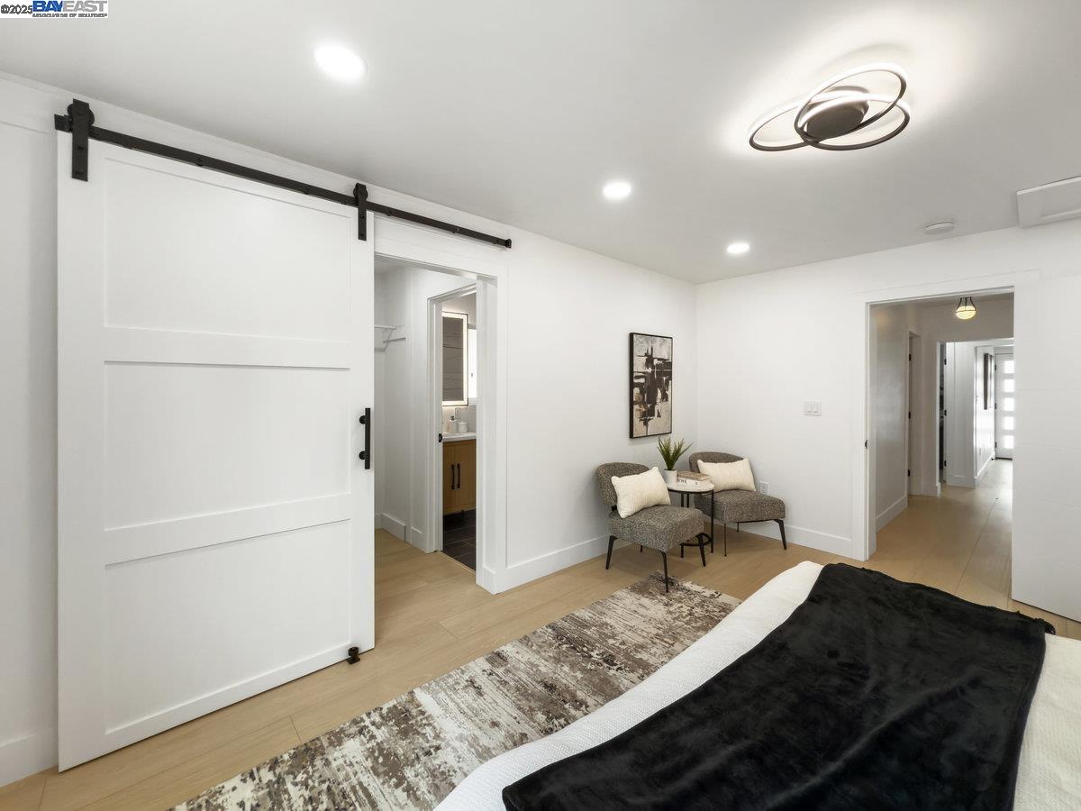 Detail Gallery Image 19 of 41 For 450 Lancaster Way, Redwood City,  CA 94062 - 4 Beds | 2 Baths