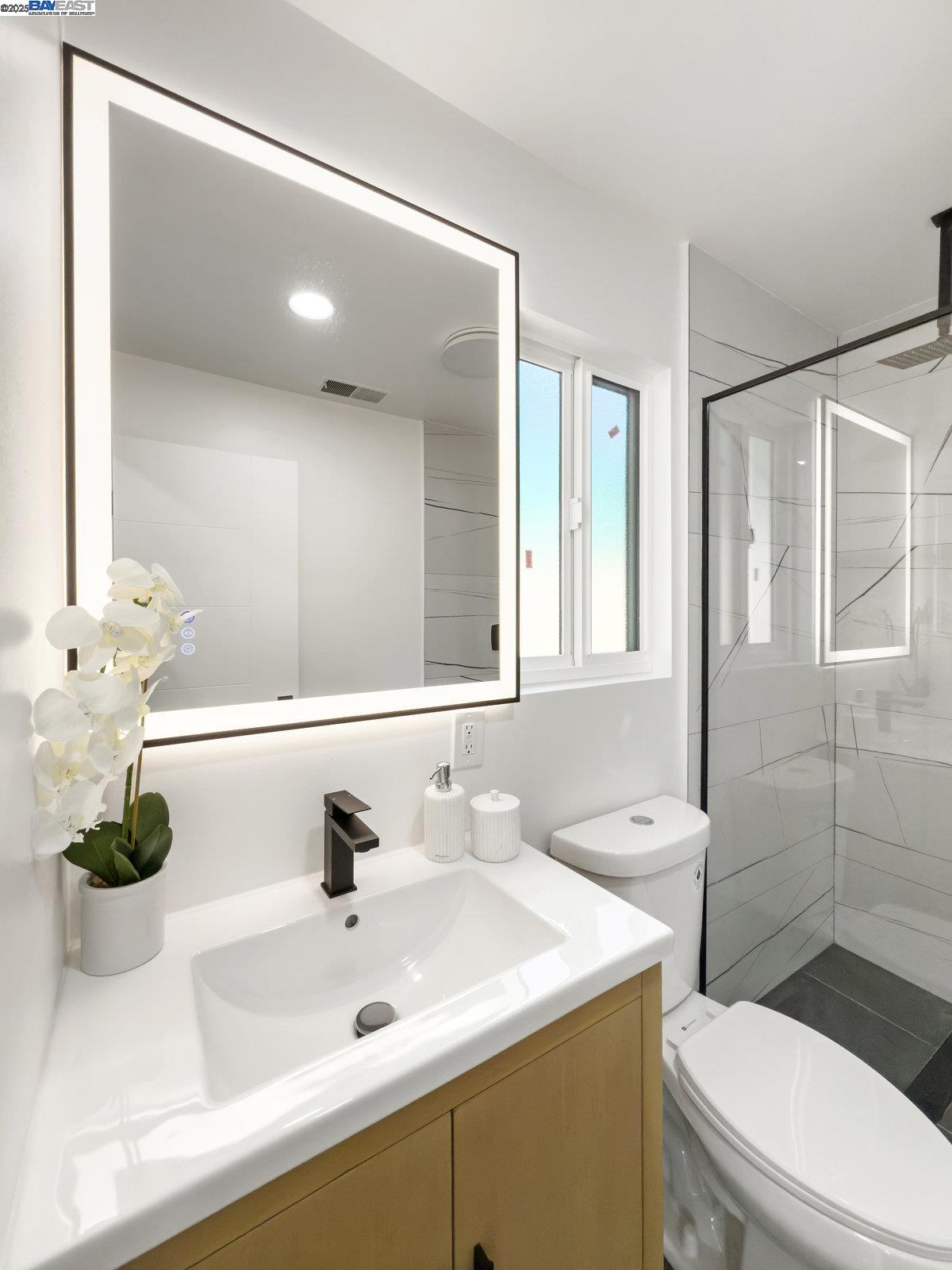 Detail Gallery Image 22 of 41 For 450 Lancaster Way, Redwood City,  CA 94062 - 4 Beds | 2 Baths