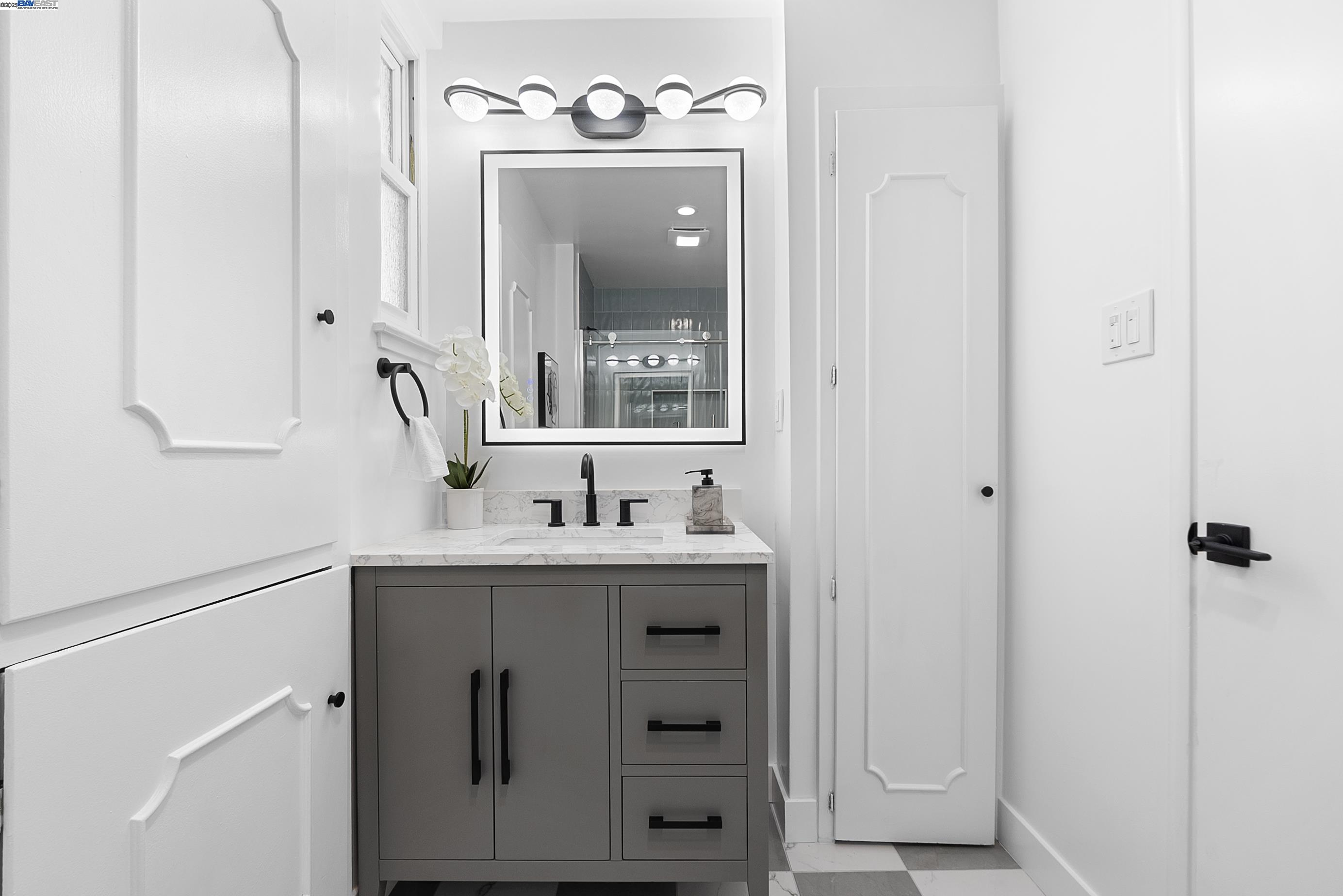 Detail Gallery Image 25 of 38 For 1309 Darlene Ave, San Mateo,  CA 94403 - 3 Beds | 2 Baths