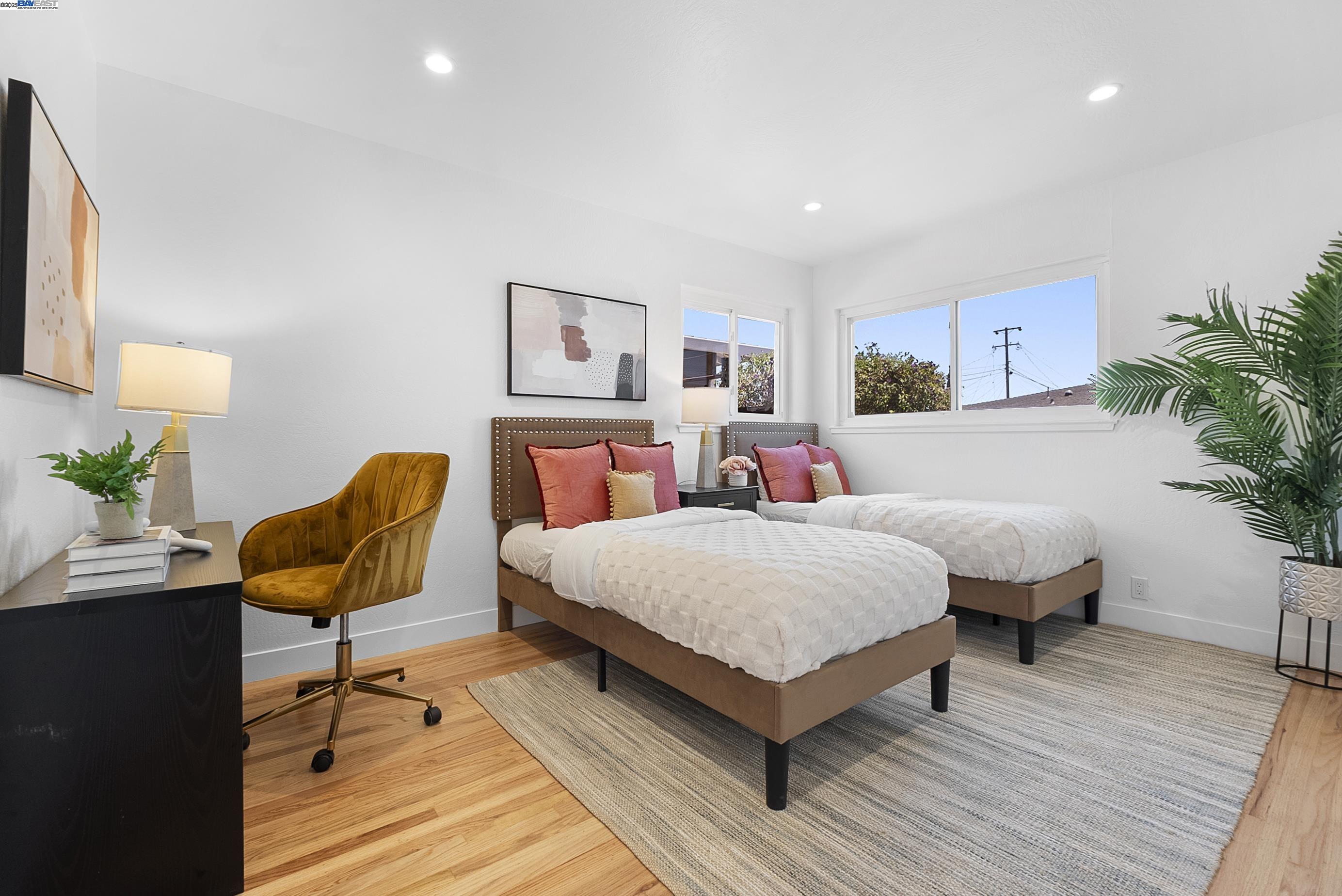 Detail Gallery Image 26 of 38 For 1309 Darlene Ave, San Mateo,  CA 94403 - 3 Beds | 2 Baths