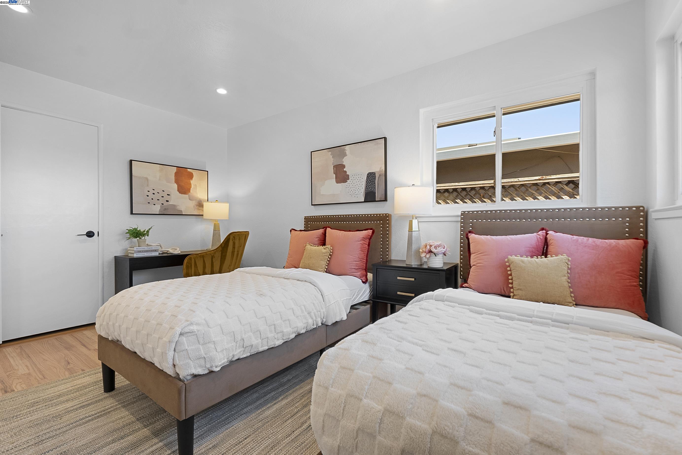 Detail Gallery Image 27 of 38 For 1309 Darlene Ave, San Mateo,  CA 94403 - 3 Beds | 2 Baths