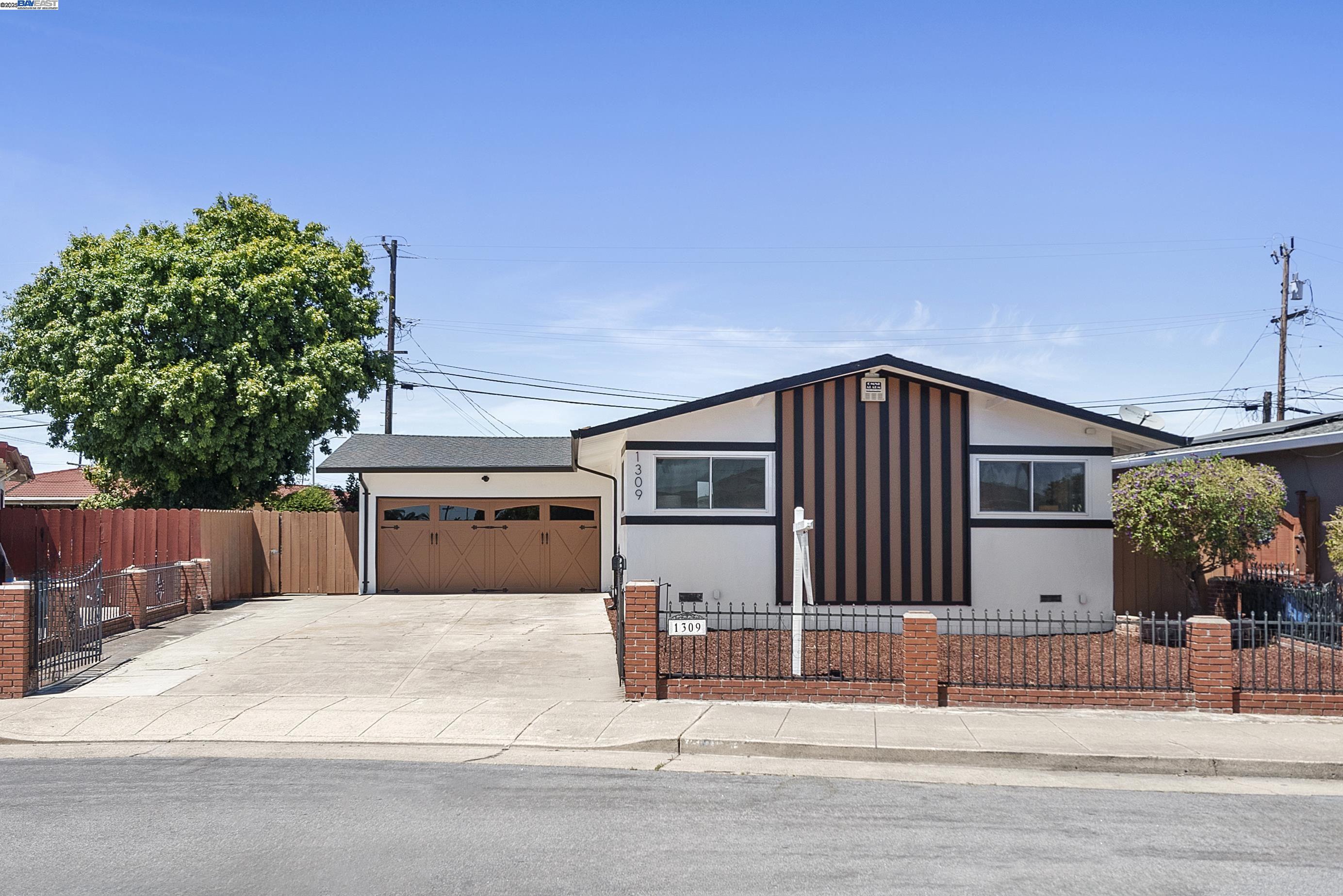 Detail Gallery Image 36 of 38 For 1309 Darlene Ave, San Mateo,  CA 94403 - 3 Beds | 2 Baths