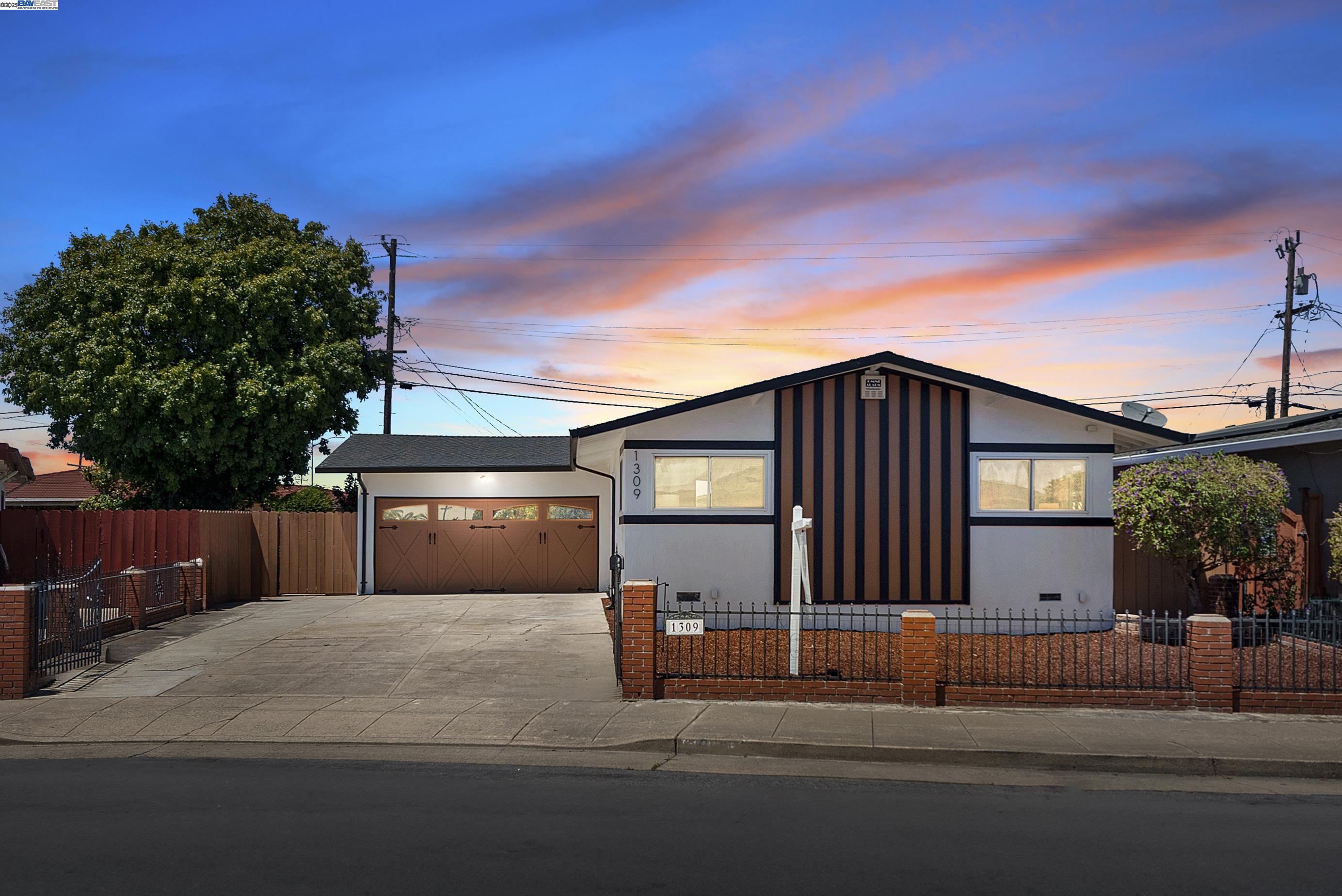Detail Gallery Image 38 of 38 For 1309 Darlene Ave, San Mateo,  CA 94403 - 3 Beds | 2 Baths