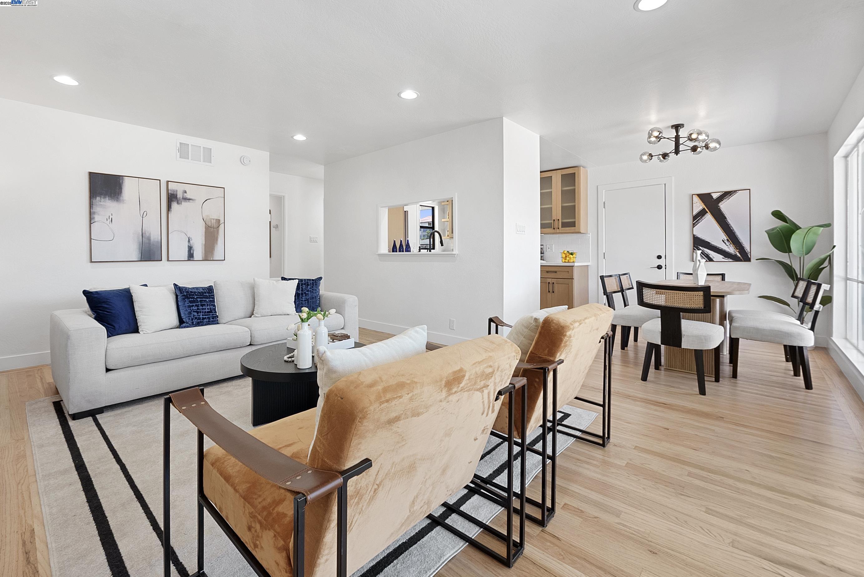 Detail Gallery Image 5 of 38 For 1309 Darlene Ave, San Mateo,  CA 94403 - 3 Beds | 2 Baths