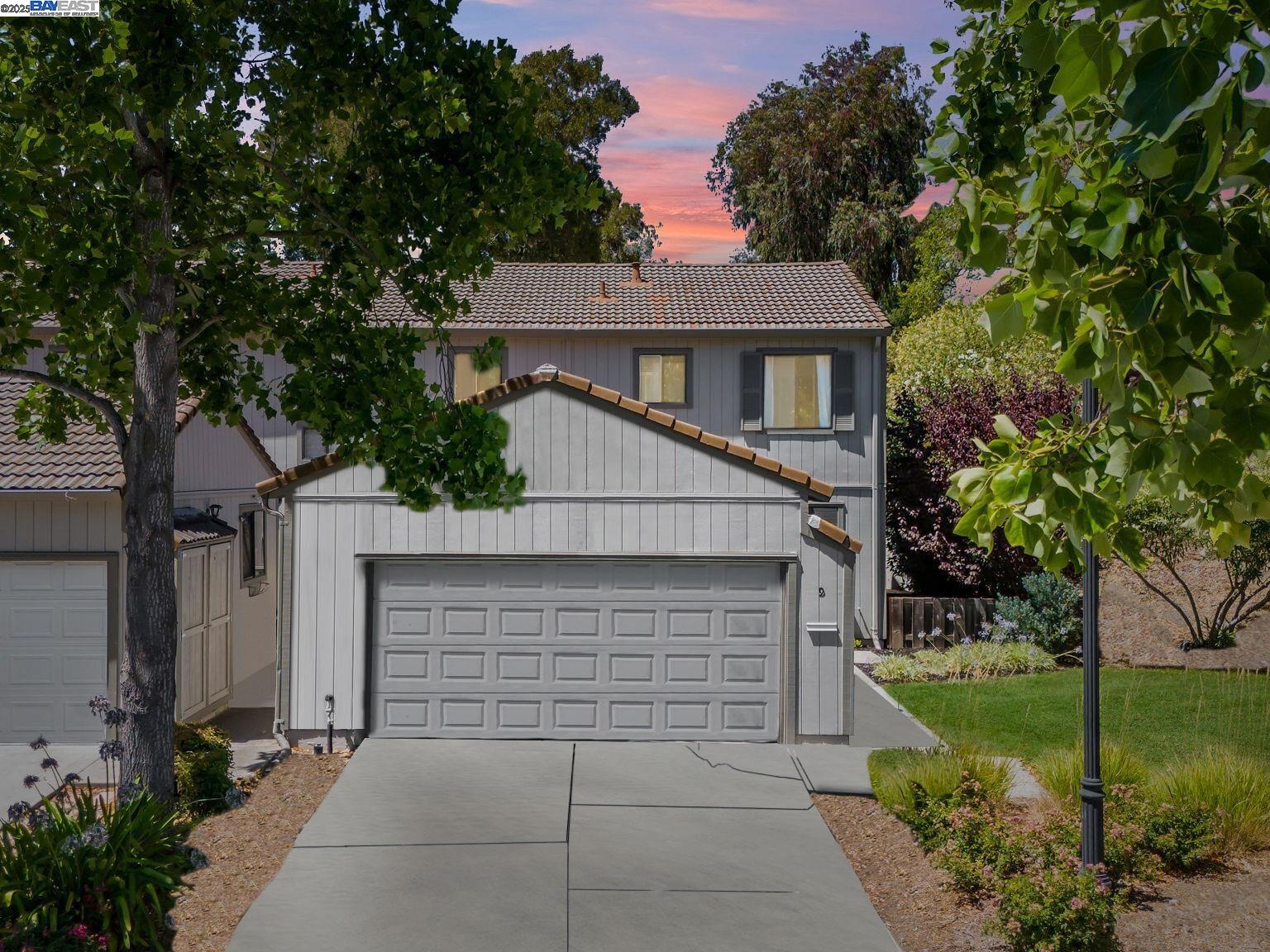 MLS: 41107530 Condo For Sale