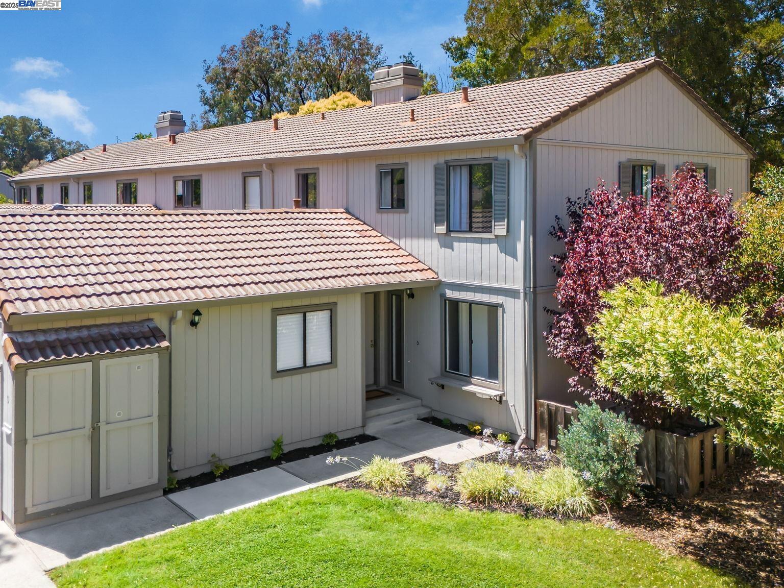 Photo #8: 41107530 Listing: Photo #8