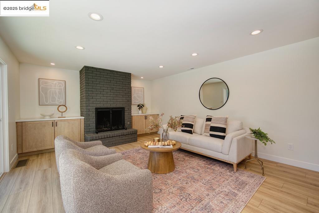 Detail Gallery Image 14 of 36 For 3420 Ben Lomond Dr, Sacramento,  CA 95821 - 3 Beds | 2 Baths