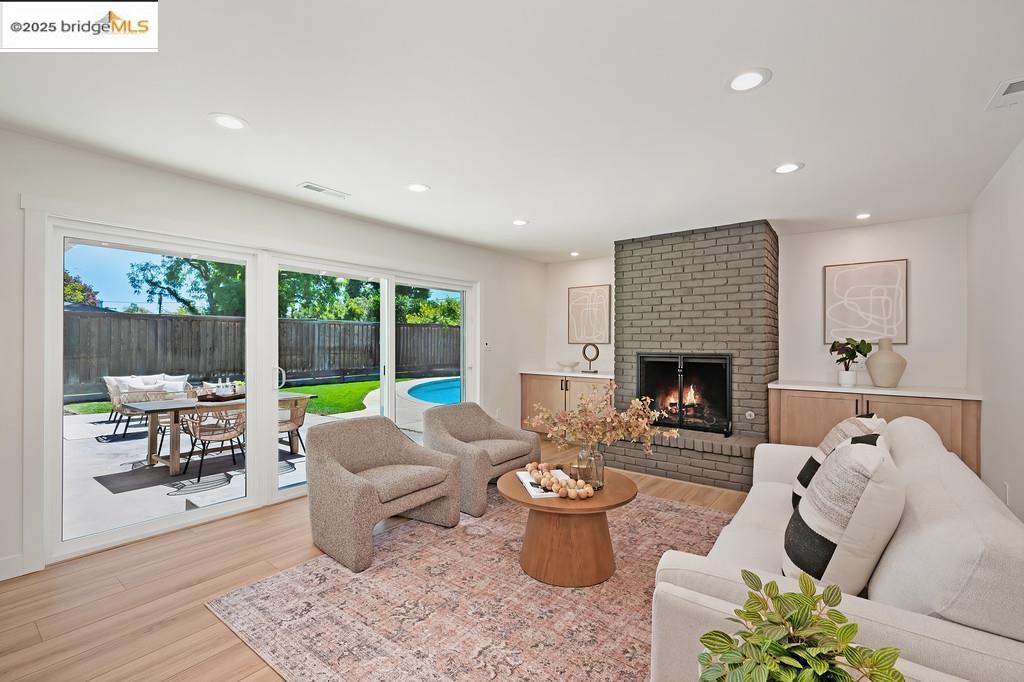 Detail Gallery Image 16 of 36 For 3420 Ben Lomond Dr, Sacramento,  CA 95821 - 3 Beds | 2 Baths