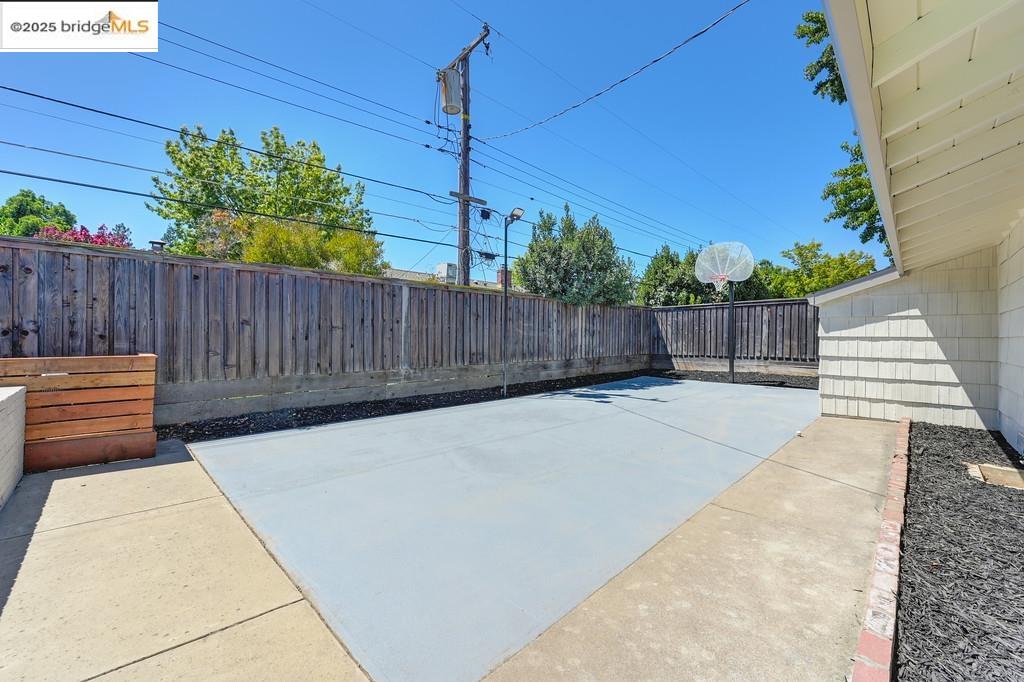 Detail Gallery Image 32 of 36 For 3420 Ben Lomond Dr, Sacramento,  CA 95821 - 3 Beds | 2 Baths