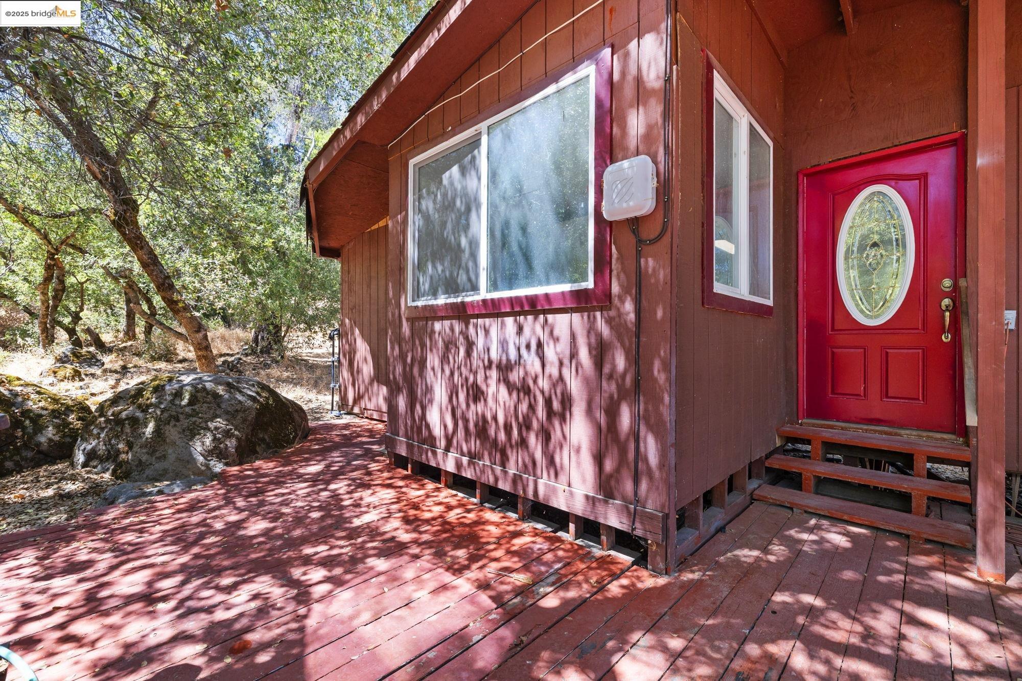 Detail Gallery Image 1 of 37 For 19972 Inks Dr, Tuolumne,  CA 95379 - 3 Beds | 3/1 Baths
