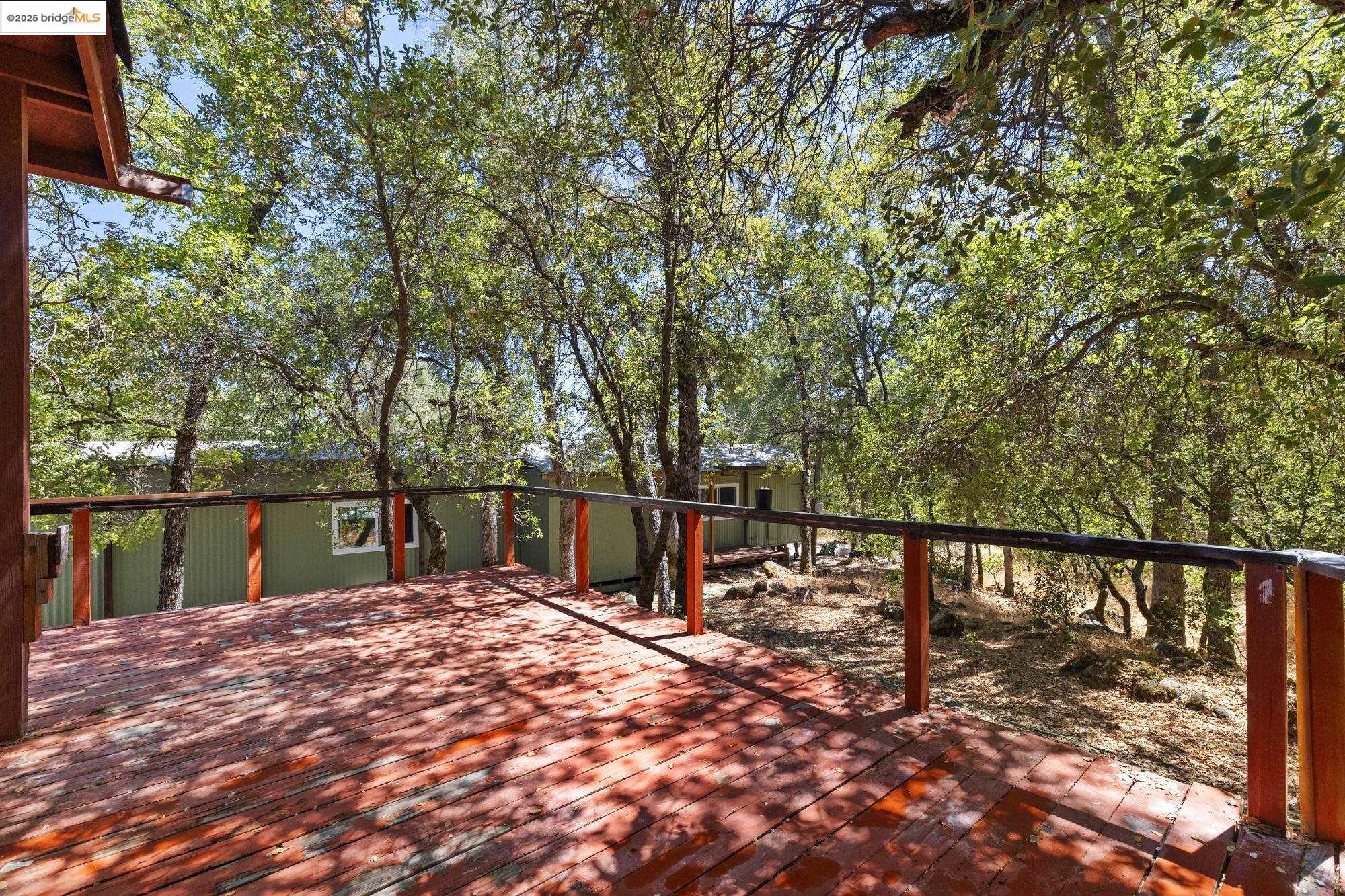 Detail Gallery Image 13 of 37 For 19972 Inks Dr, Tuolumne,  CA 95379 - 3 Beds | 3/1 Baths
