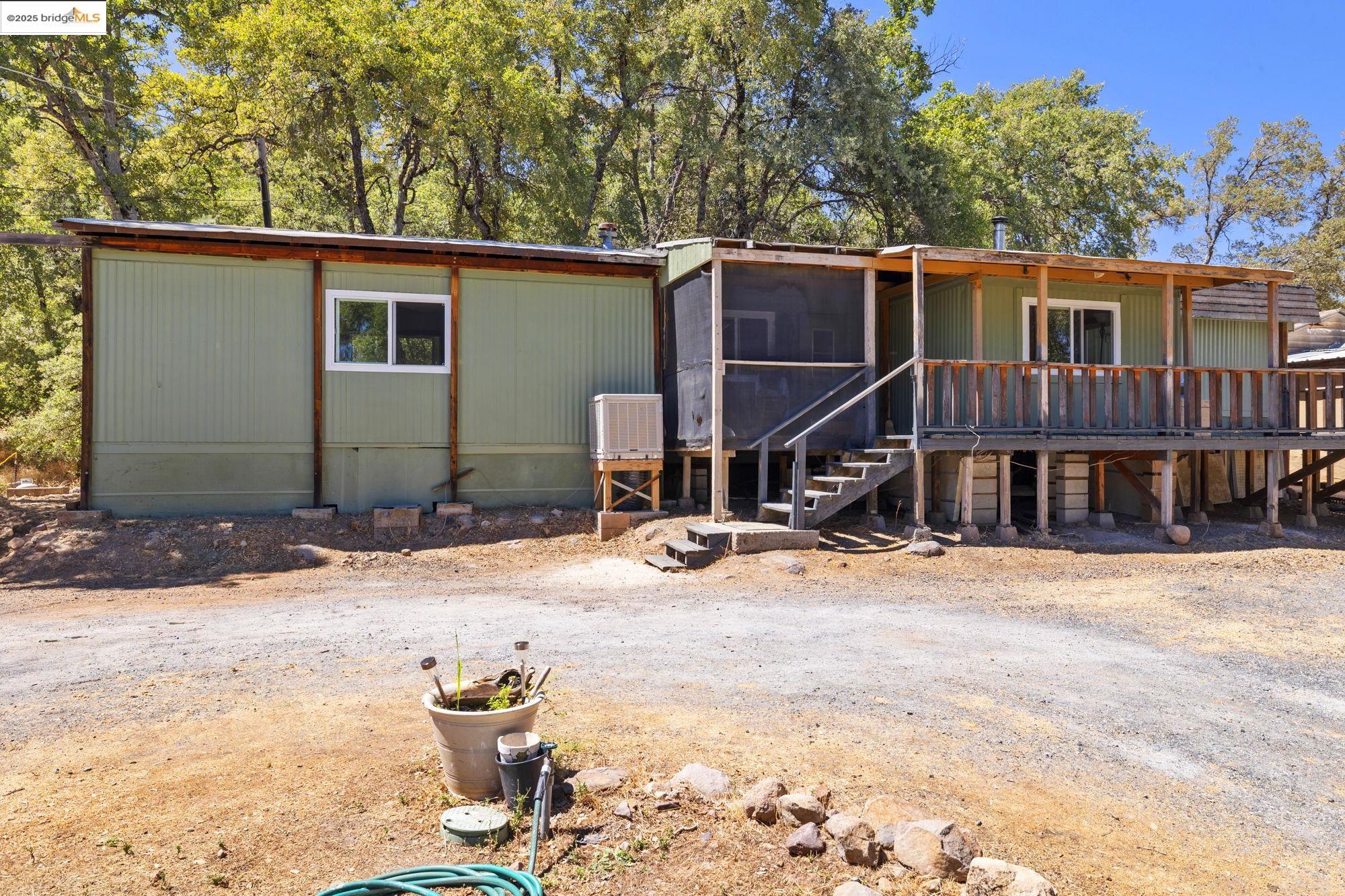 Detail Gallery Image 14 of 37 For 19972 Inks Dr, Tuolumne,  CA 95379 - 3 Beds | 3/1 Baths
