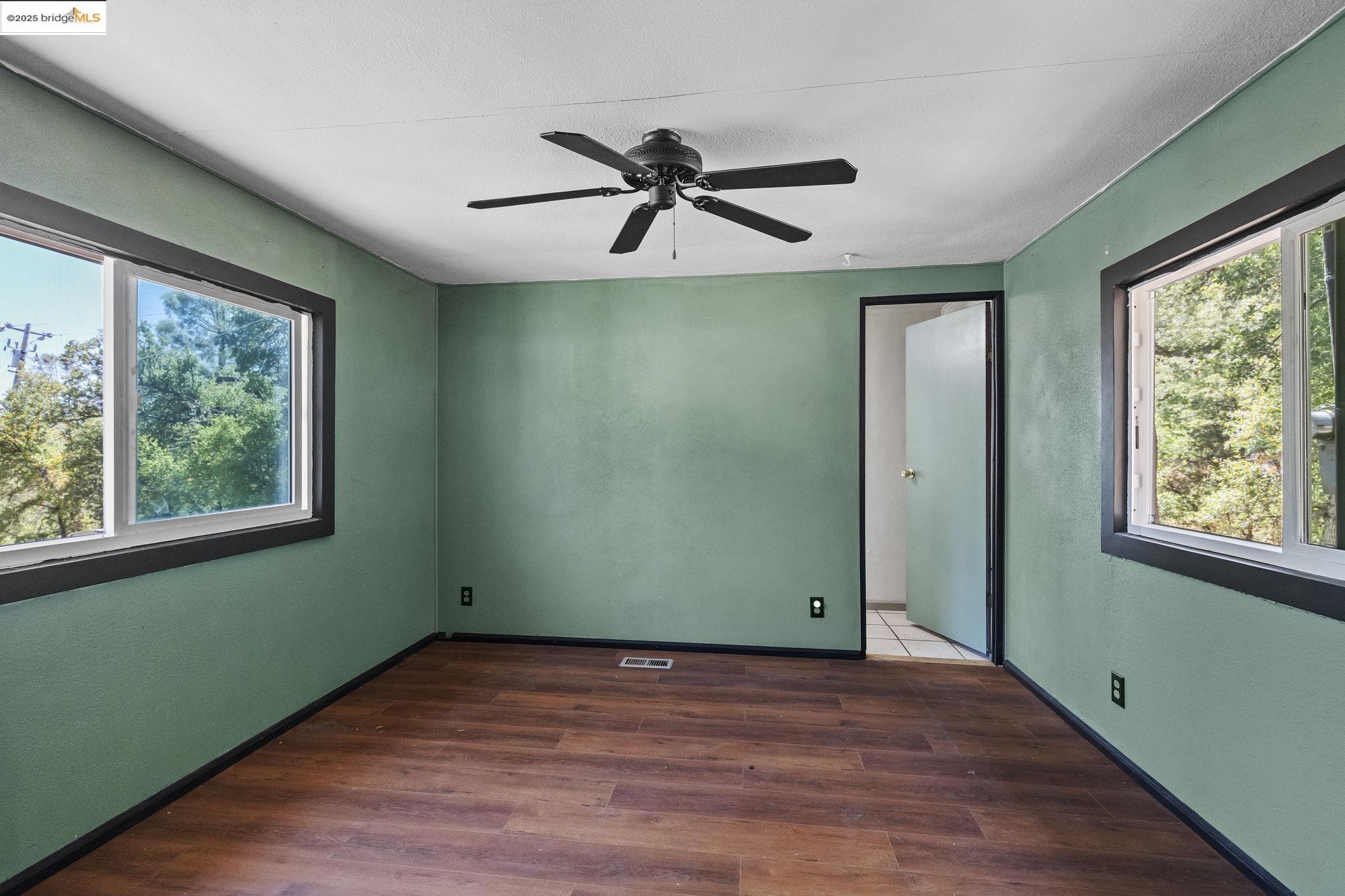 Detail Gallery Image 23 of 37 For 19972 Inks Dr, Tuolumne,  CA 95379 - 3 Beds | 3/1 Baths