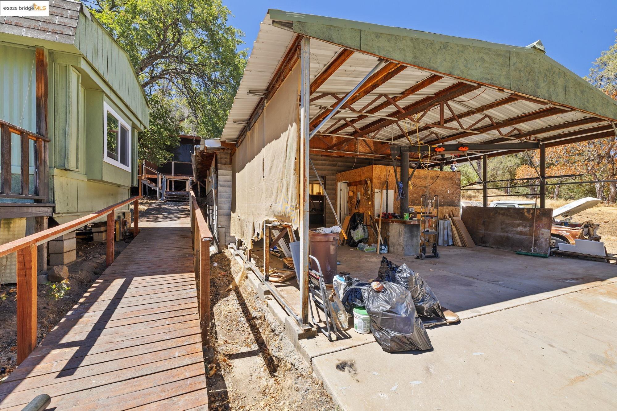 Detail Gallery Image 32 of 37 For 19972 Inks Dr, Tuolumne,  CA 95379 - 3 Beds | 3/1 Baths