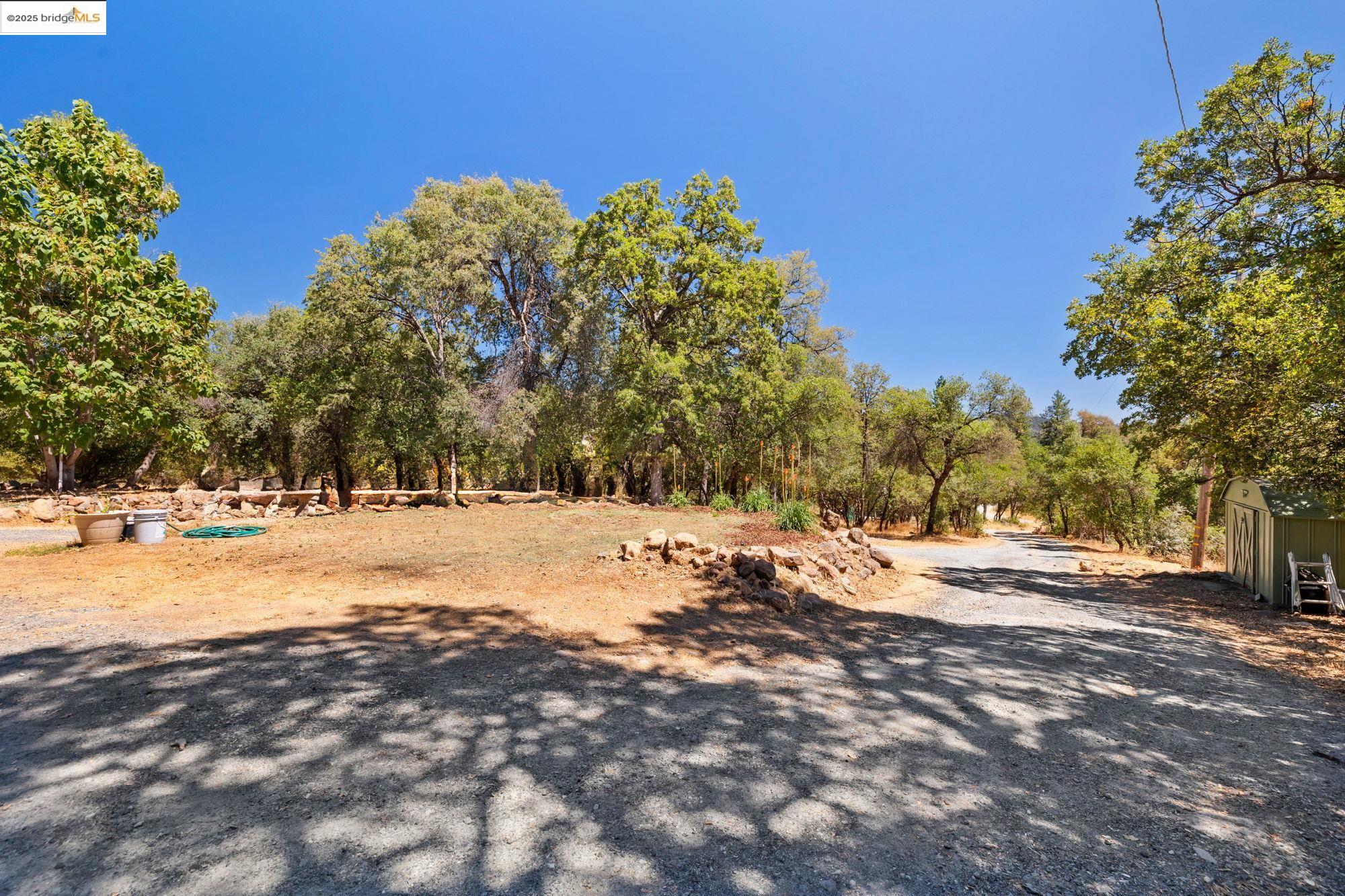 Detail Gallery Image 35 of 37 For 19972 Inks Dr, Tuolumne,  CA 95379 - 3 Beds | 3/1 Baths