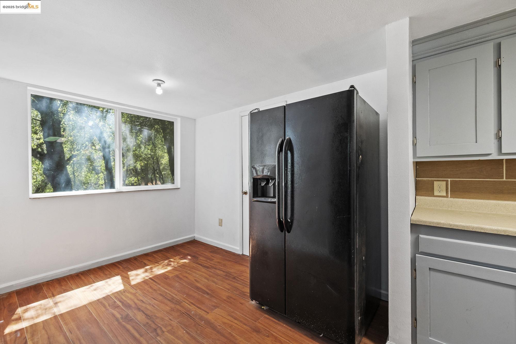Detail Gallery Image 6 of 37 For 19972 Inks Dr, Tuolumne,  CA 95379 - 3 Beds | 3/1 Baths