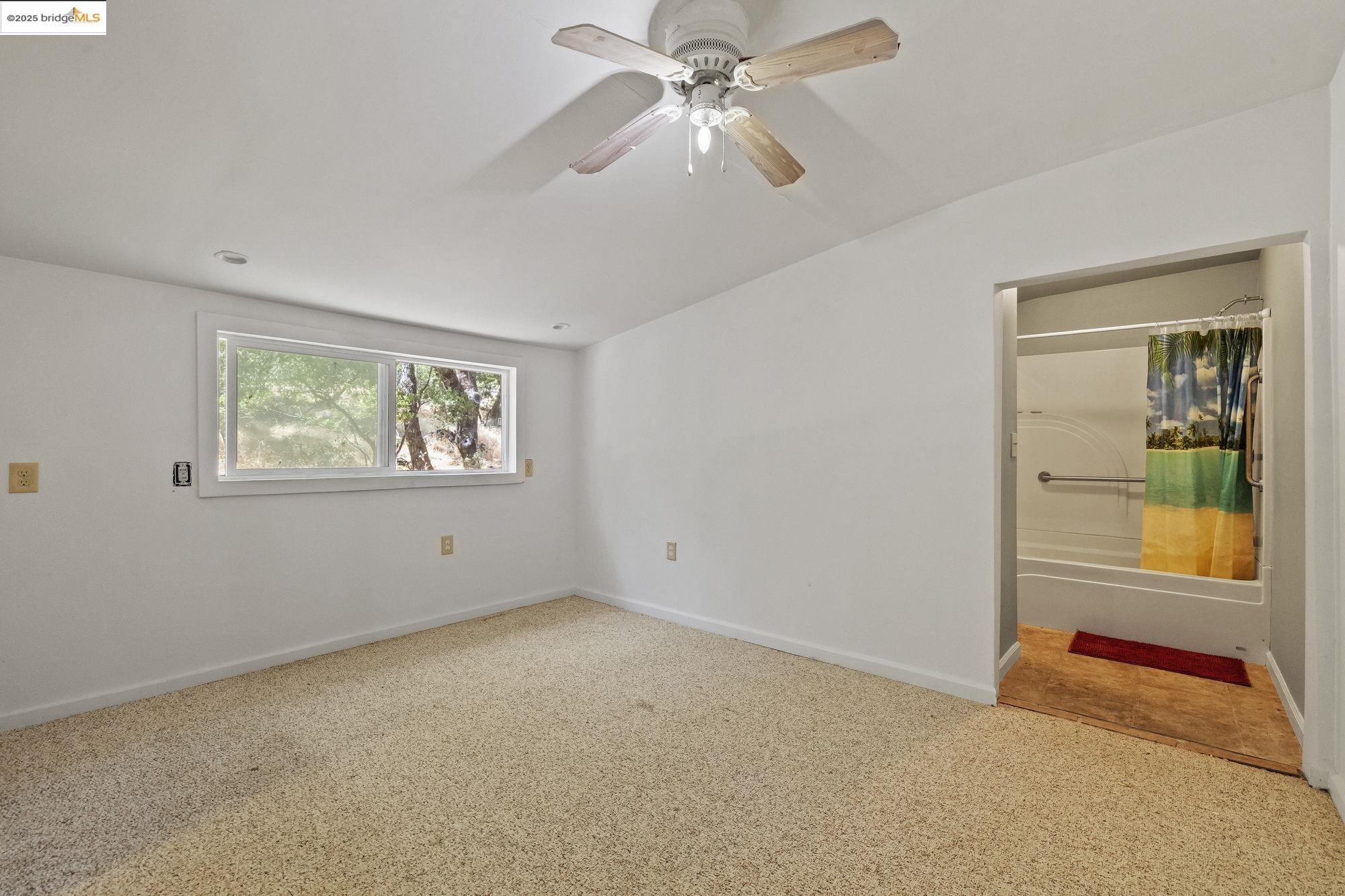 Detail Gallery Image 7 of 37 For 19972 Inks Dr, Tuolumne,  CA 95379 - 3 Beds | 3/1 Baths