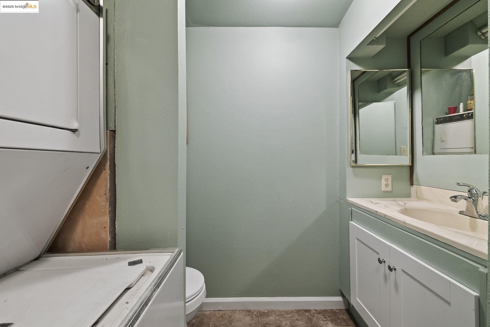 Detail Gallery Image 10 of 37 For 19972 Inks Dr, Tuolumne,  CA 95379 - 3 Beds | 3/1 Baths