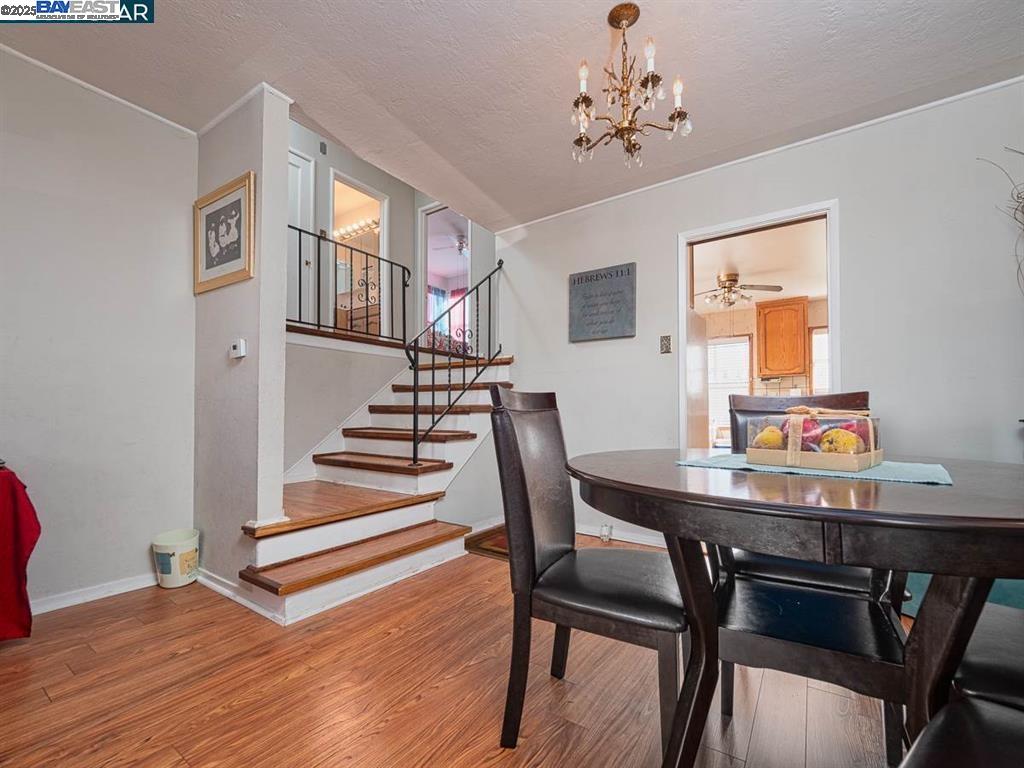 Detail Gallery Image 6 of 14 For 2130 102nd Ave, Oakland,  CA 94603 - 2 Beds | 1 Baths