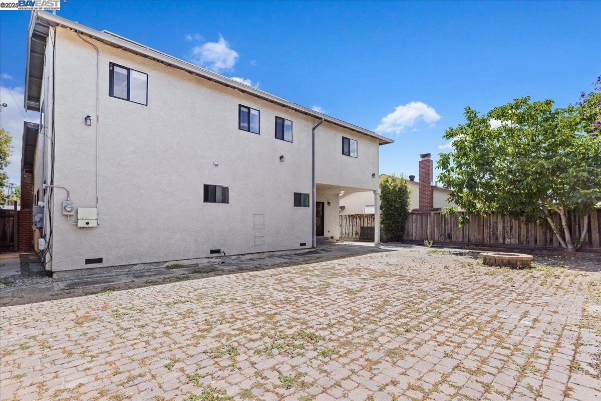 Detail Gallery Image 32 of 36 For 5533 Fiesta Rd, Fremont,  CA 94538 - 5 Beds | 3 Baths
