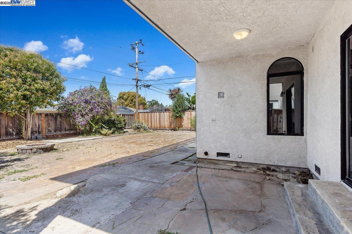 Detail Gallery Image 33 of 36 For 5533 Fiesta Rd, Fremont,  CA 94538 - 5 Beds | 3 Baths