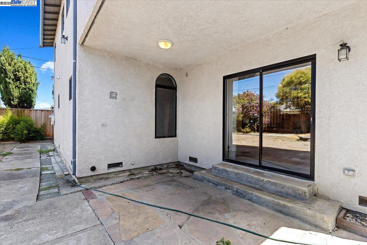 Detail Gallery Image 34 of 36 For 5533 Fiesta Rd, Fremont,  CA 94538 - 5 Beds | 3 Baths