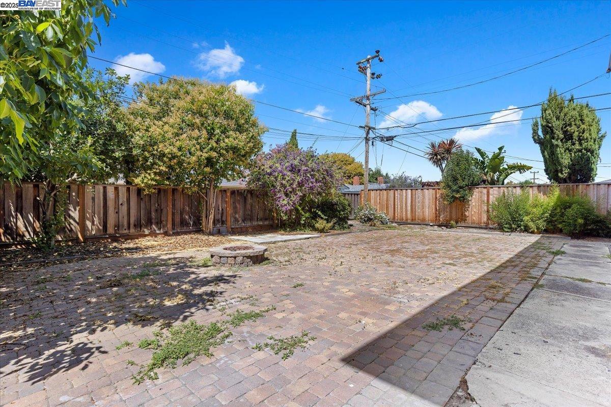 Detail Gallery Image 35 of 36 For 5533 Fiesta Rd, Fremont,  CA 94538 - 5 Beds | 3 Baths