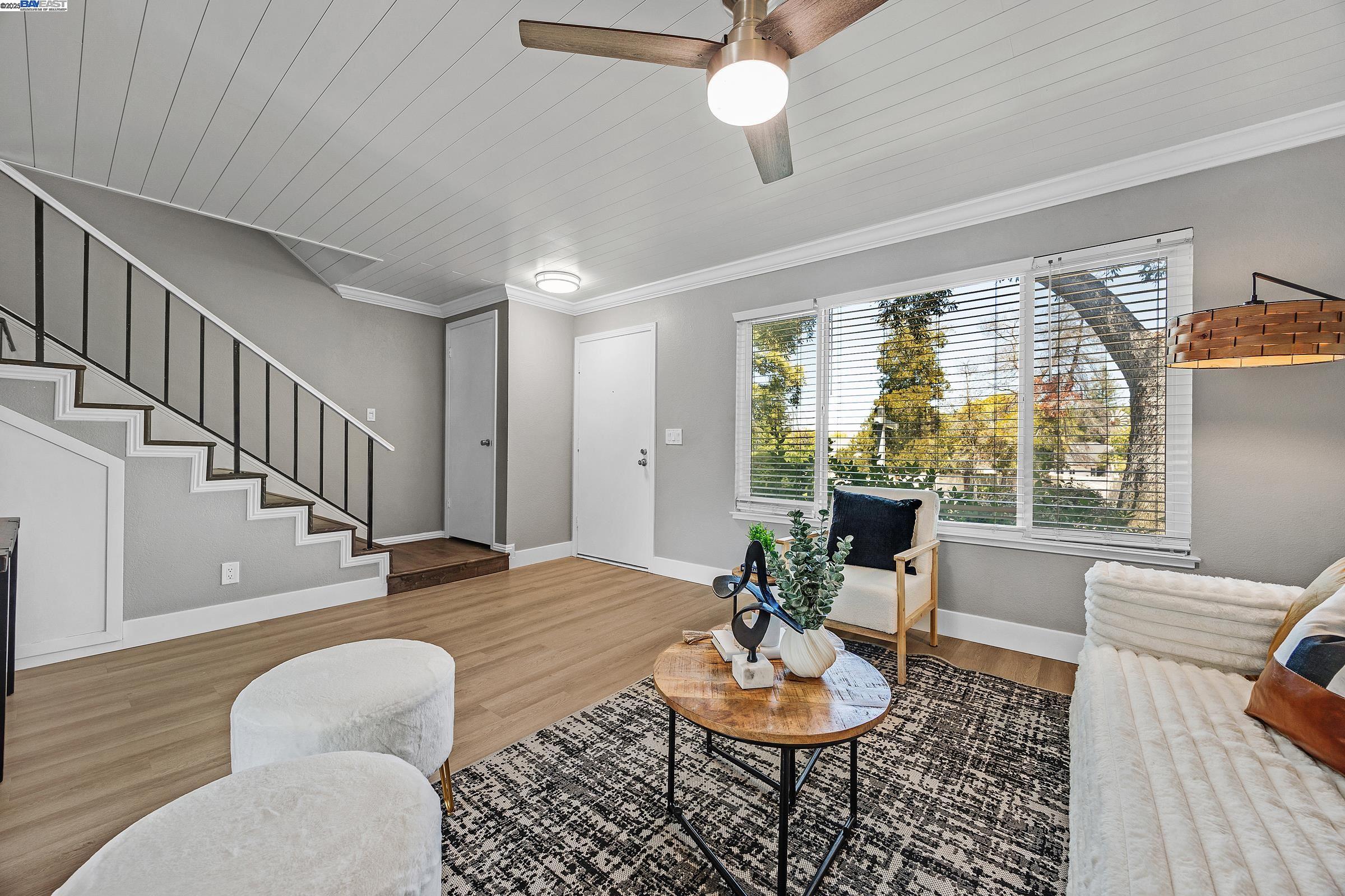 Detail Gallery Image 10 of 35 For 1323 Spring Valley Common, Livermore,  CA 94551-6764 - 4 Beds | 2/1 Baths