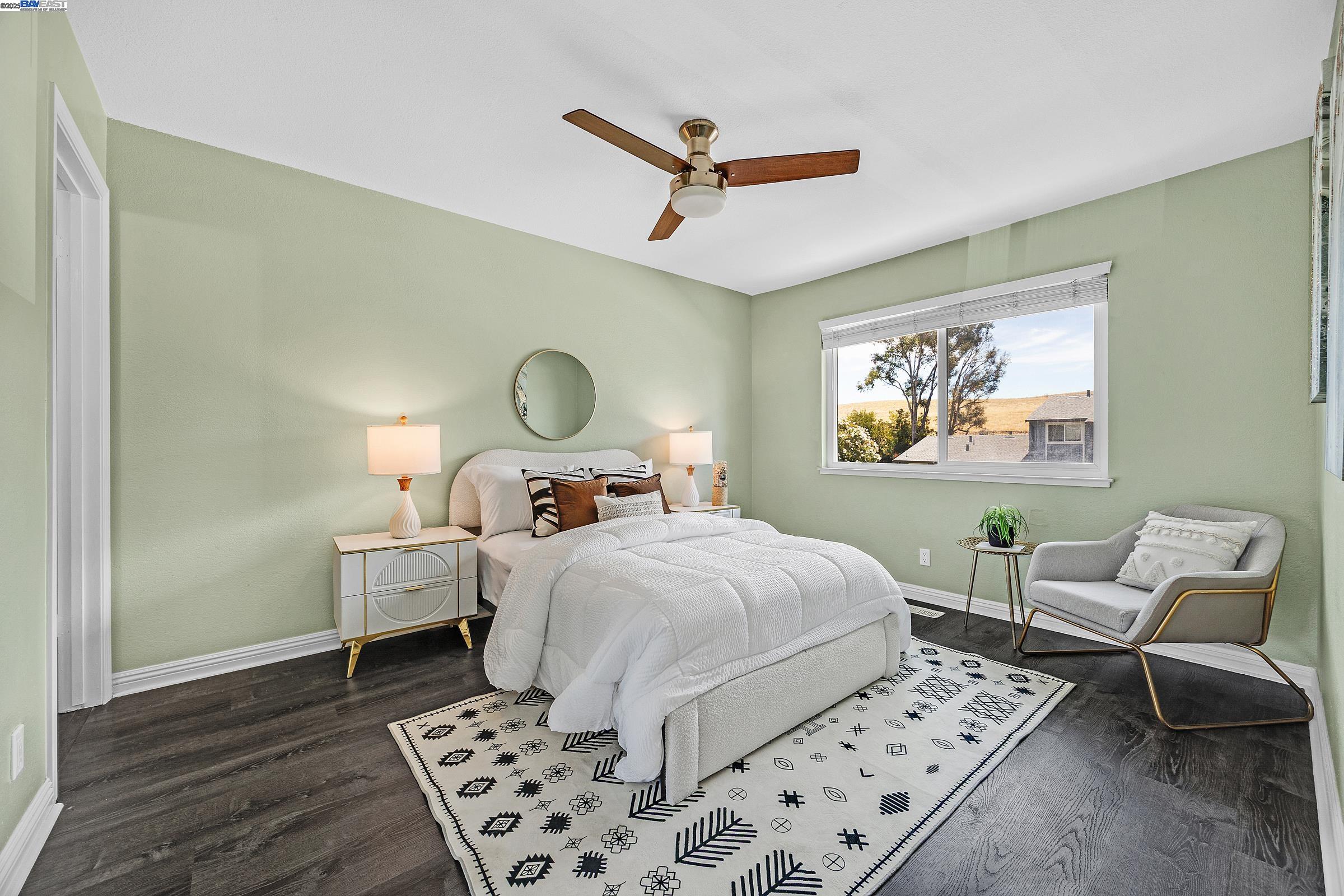 Detail Gallery Image 16 of 35 For 1323 Spring Valley Common, Livermore,  CA 94551-6764 - 4 Beds | 2/1 Baths