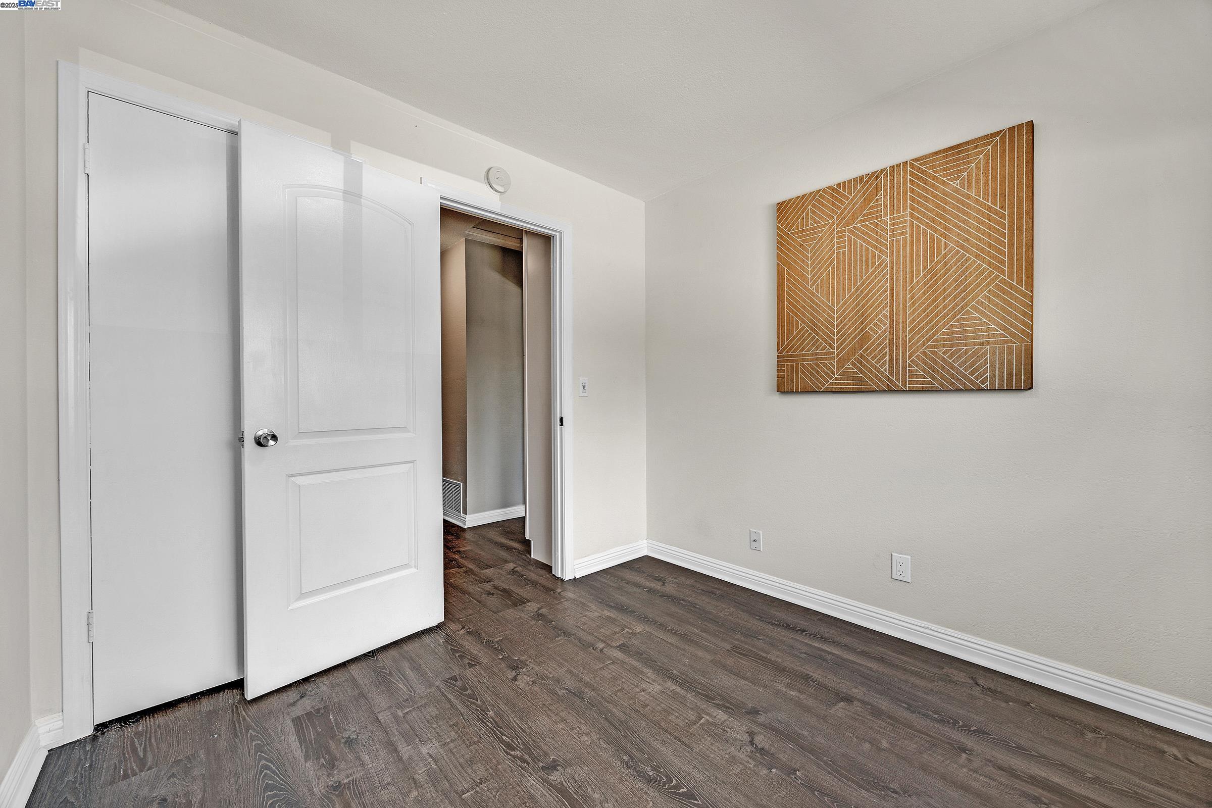 Detail Gallery Image 22 of 35 For 1323 Spring Valley Common, Livermore,  CA 94551-6764 - 4 Beds | 2/1 Baths