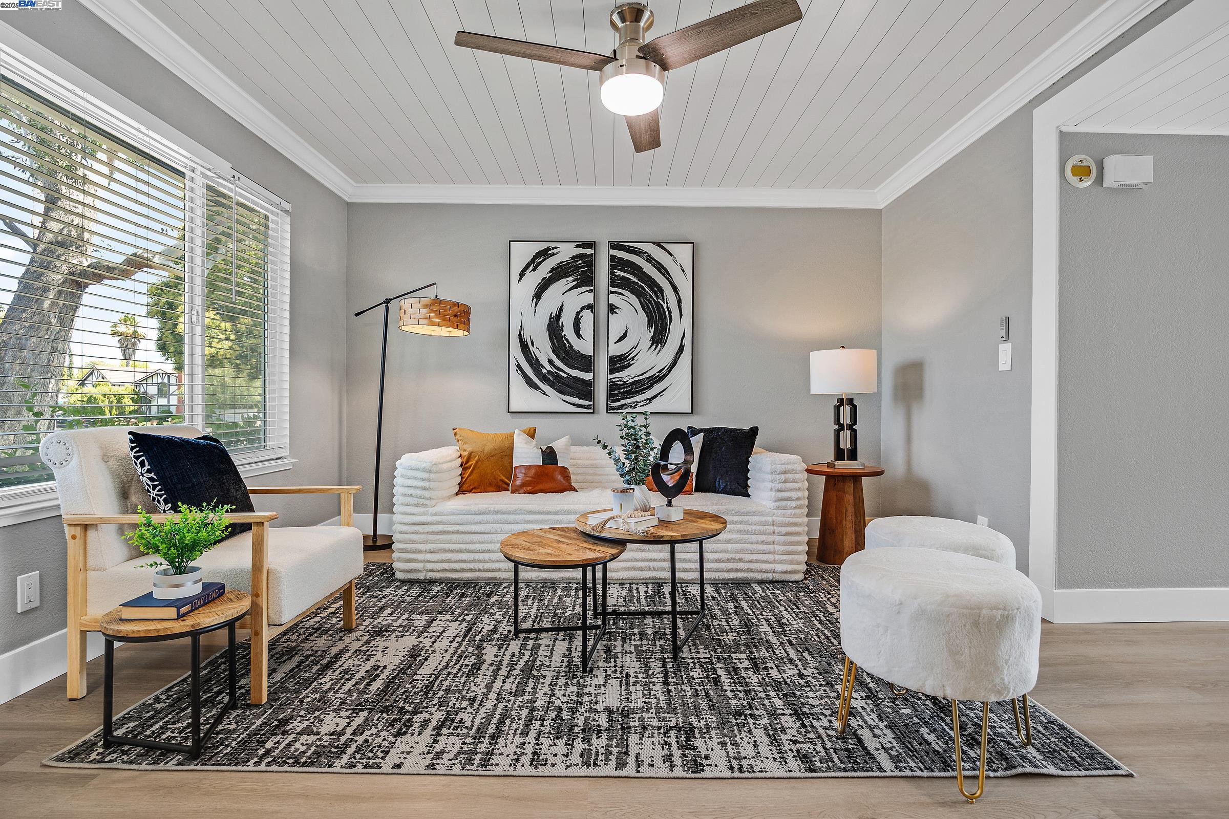 Detail Gallery Image 9 of 35 For 1323 Spring Valley Common, Livermore,  CA 94551-6764 - 4 Beds | 2/1 Baths