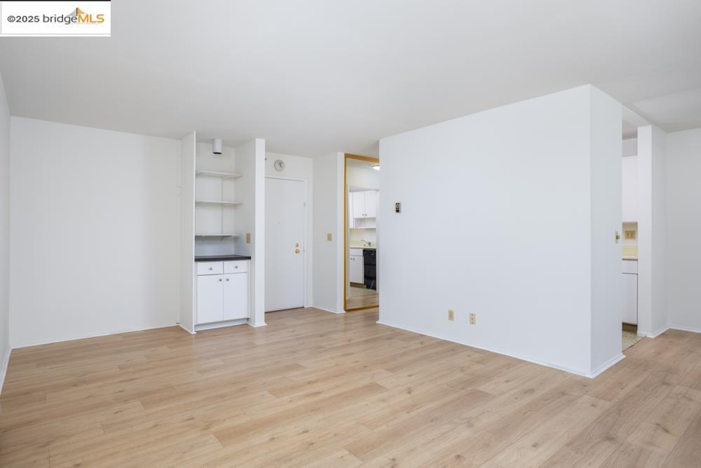 Photo #5: 41107548 Listing 