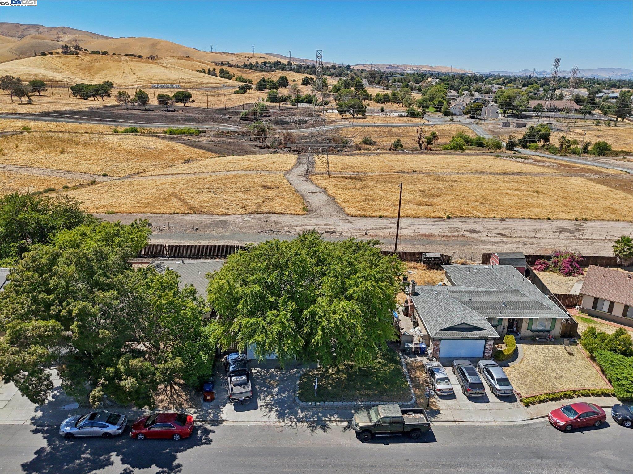 Detail Gallery Image 41 of 51 For 22 Orinda Cir, Pittsburg,  CA 94565 - 3 Beds | 2 Baths