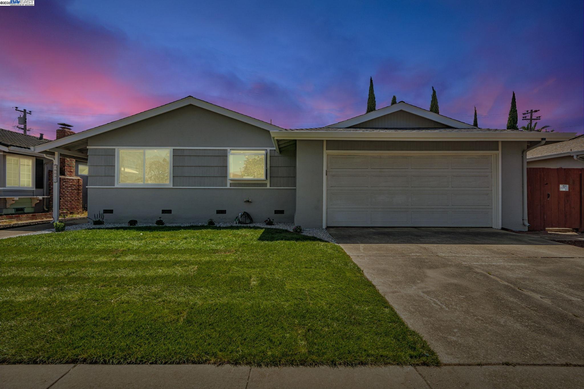 Detail Gallery Image 1 of 1 For 39087 Yosemite Way, Fremont,  CA 94538 - 3 Beds | 2 Baths