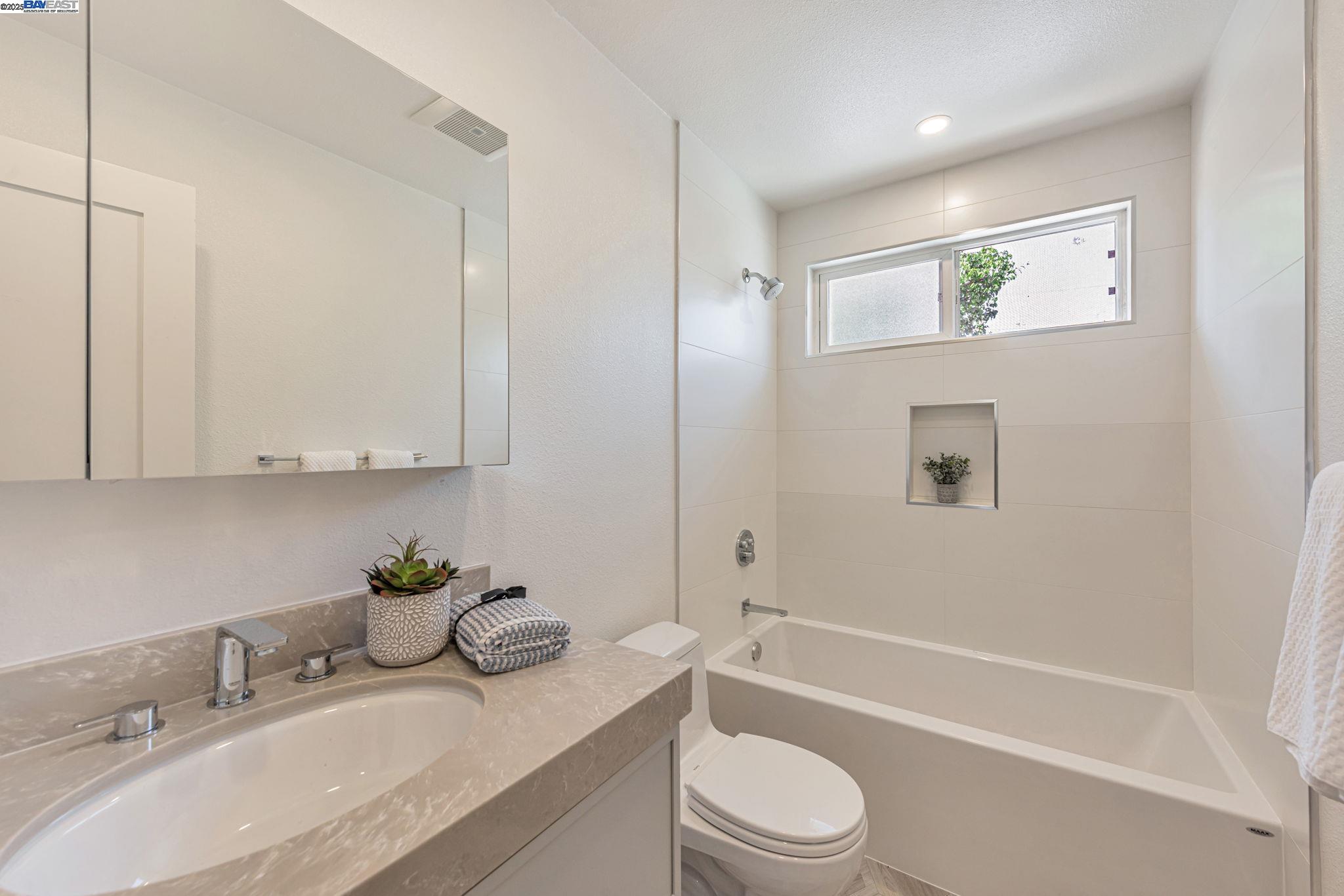 Detail Gallery Image 27 of 29 For 39087 Yosemite Way, Fremont,  CA 94538 - 3 Beds | 2 Baths