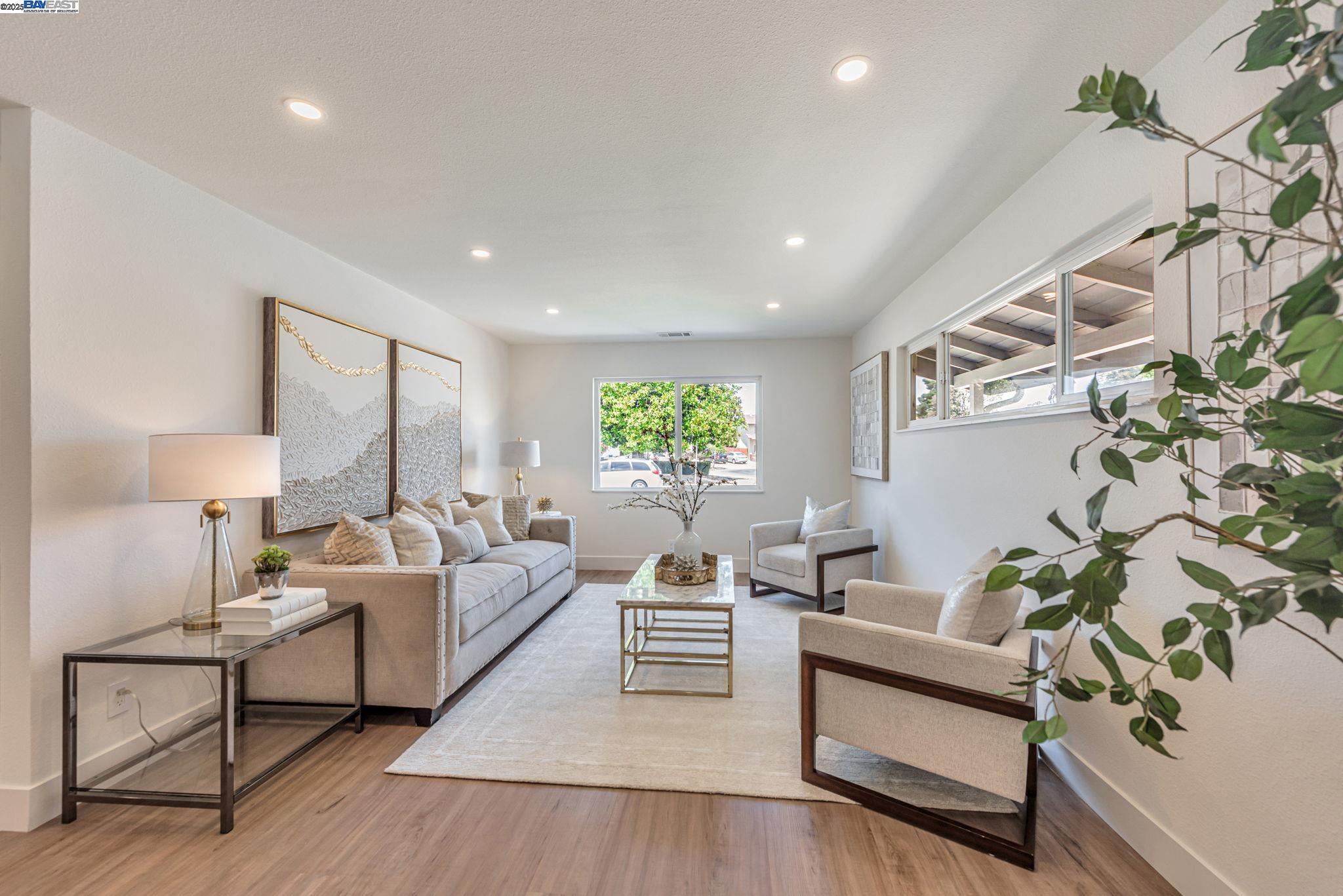 Detail Gallery Image 5 of 29 For 39087 Yosemite Way, Fremont,  CA 94538 - 3 Beds | 2 Baths