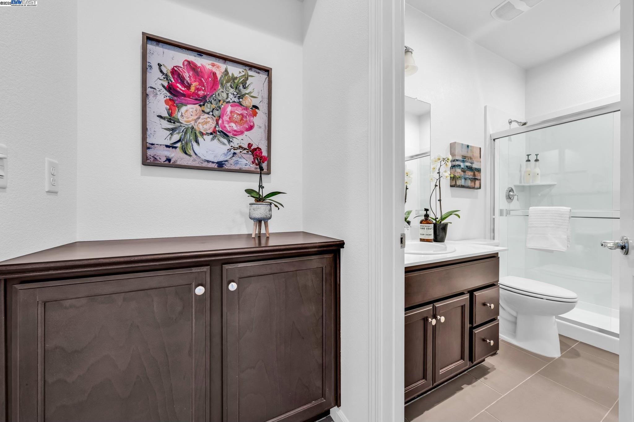 Detail Gallery Image 18 of 51 For 2305 Augusta Ave, Tracy,  CA 95377 - 4 Beds | 3 Baths
