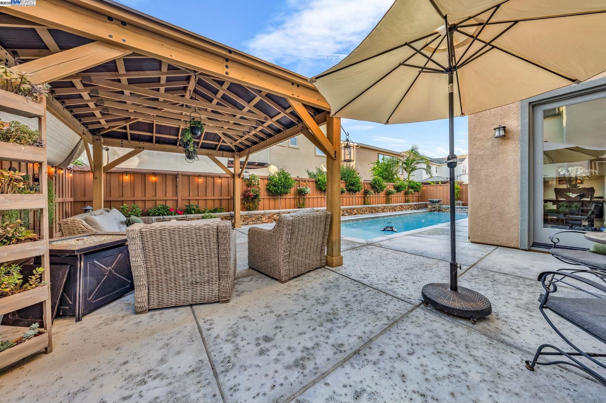 Detail Gallery Image 39 of 54 For 2305 Augusta Ave, Tracy,  CA 95377 - 4 Beds | 3 Baths