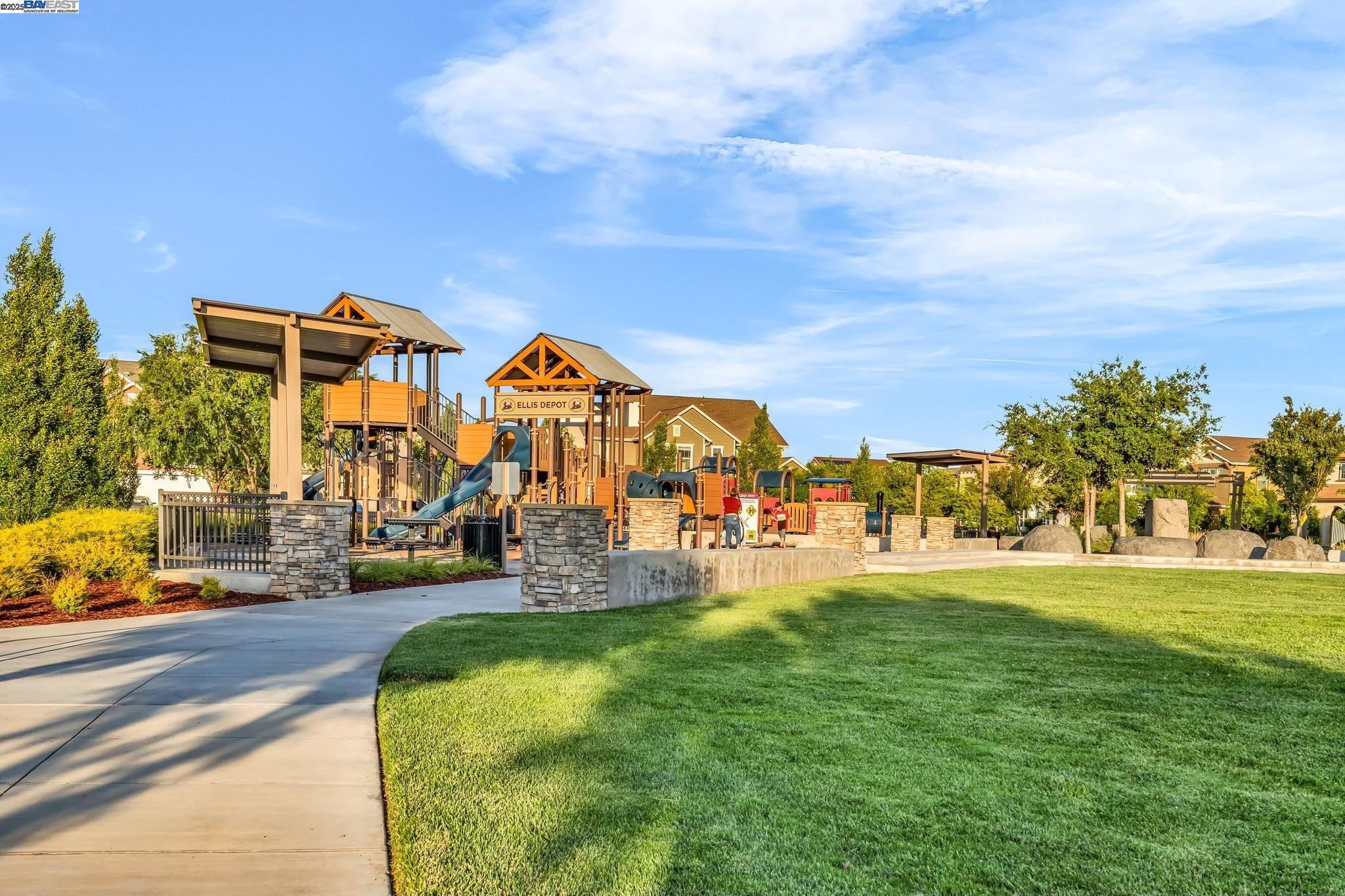 Detail Gallery Image 52 of 60 For 2305 Augusta Ave, Tracy,  CA 95377 - 4 Beds | 3 Baths