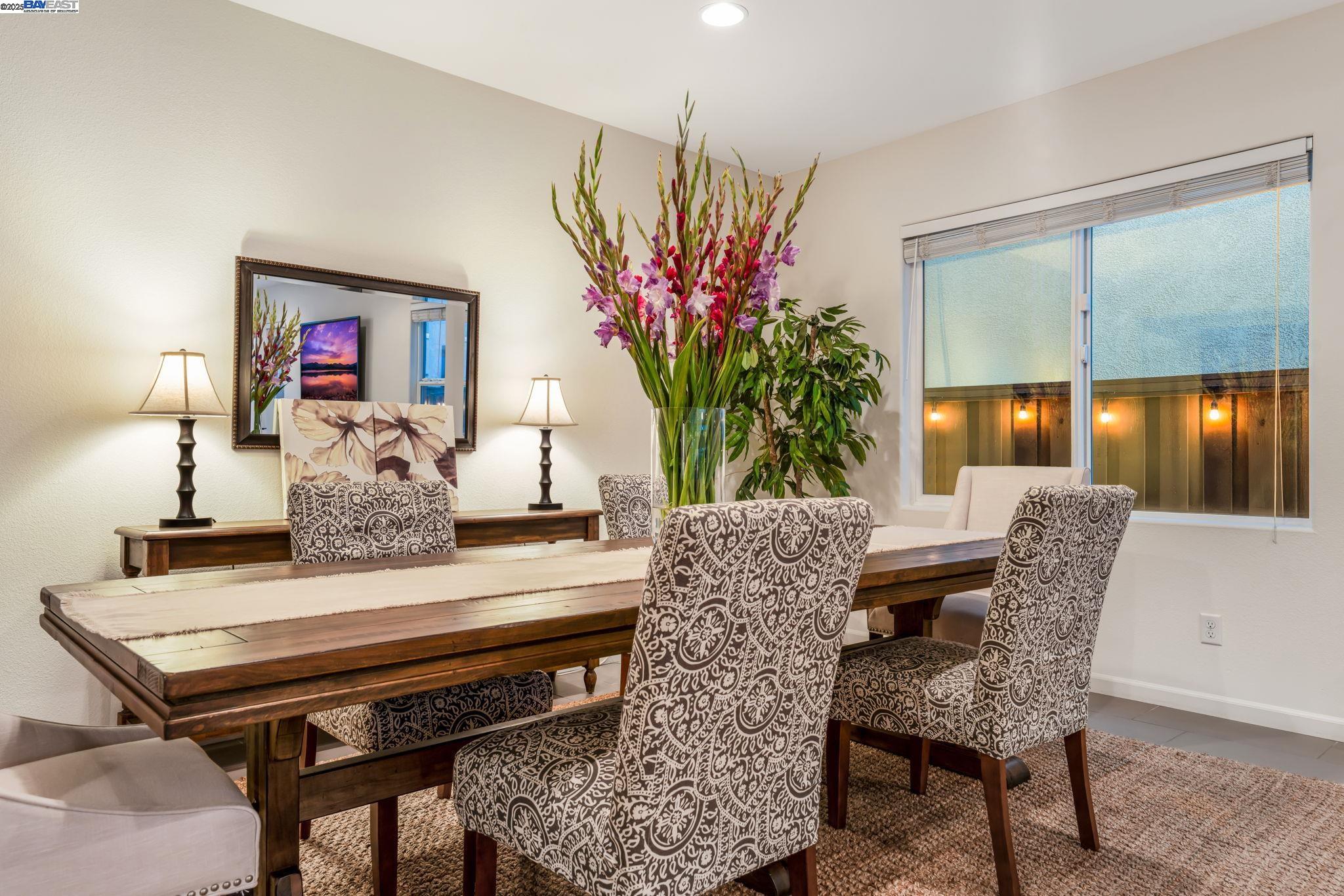 Detail Gallery Image 8 of 54 For 2305 Augusta Ave, Tracy,  CA 95377 - 4 Beds | 3 Baths