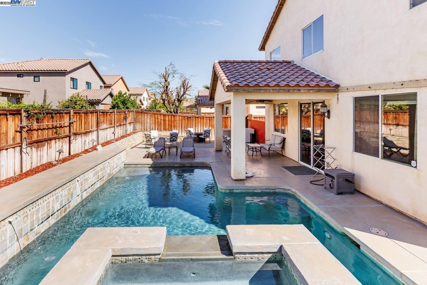 Detail Gallery Image 4 of 50 For 50289 San Capistrano Drive, Coachella,  CA 92236 - 5 Beds | 4/1 Baths